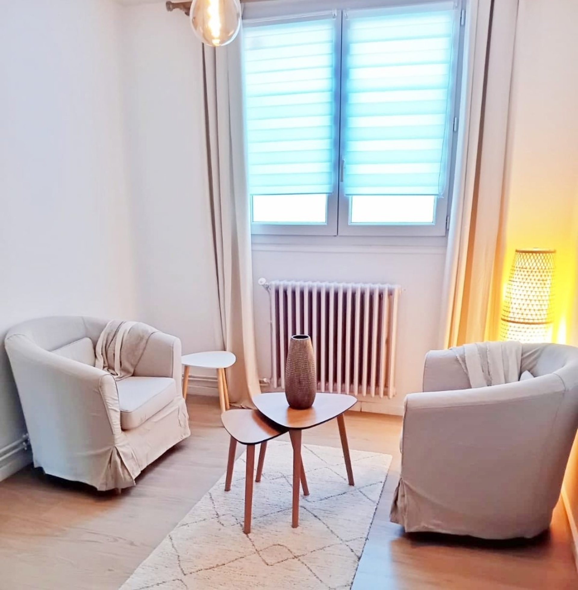 black and brown leather padded tub sofa
