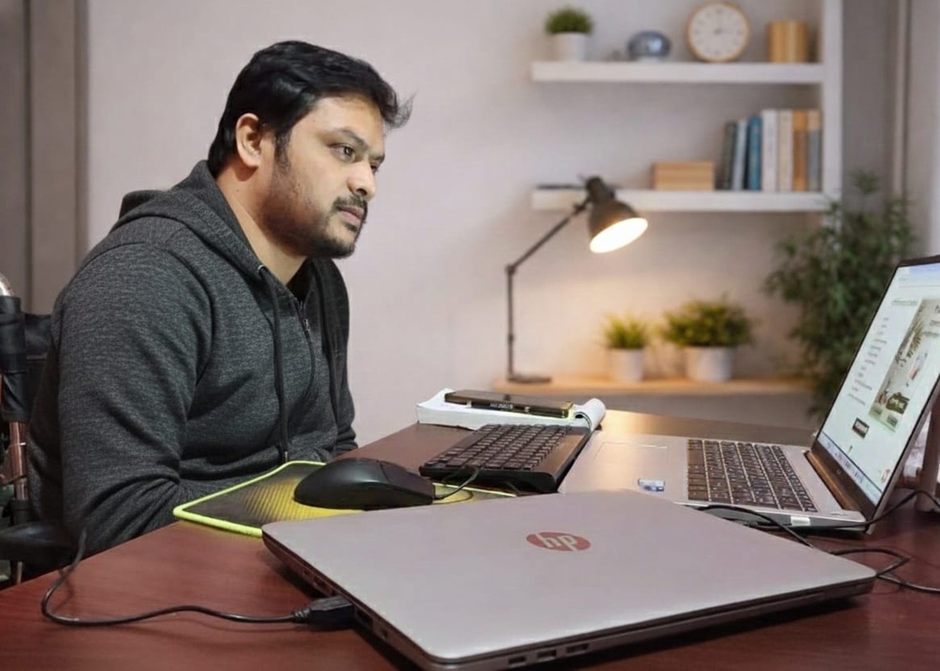 black and brown leather padded tub sofa