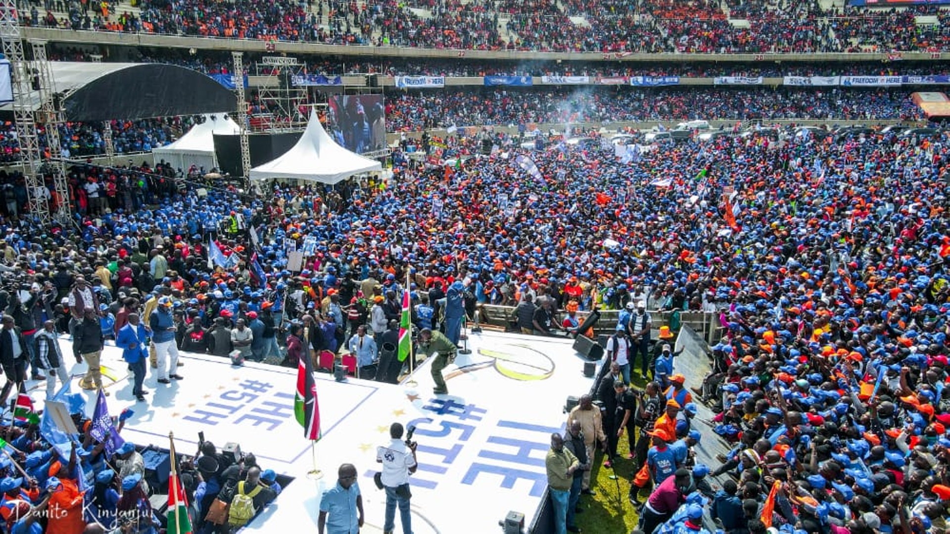 black and white bed linen