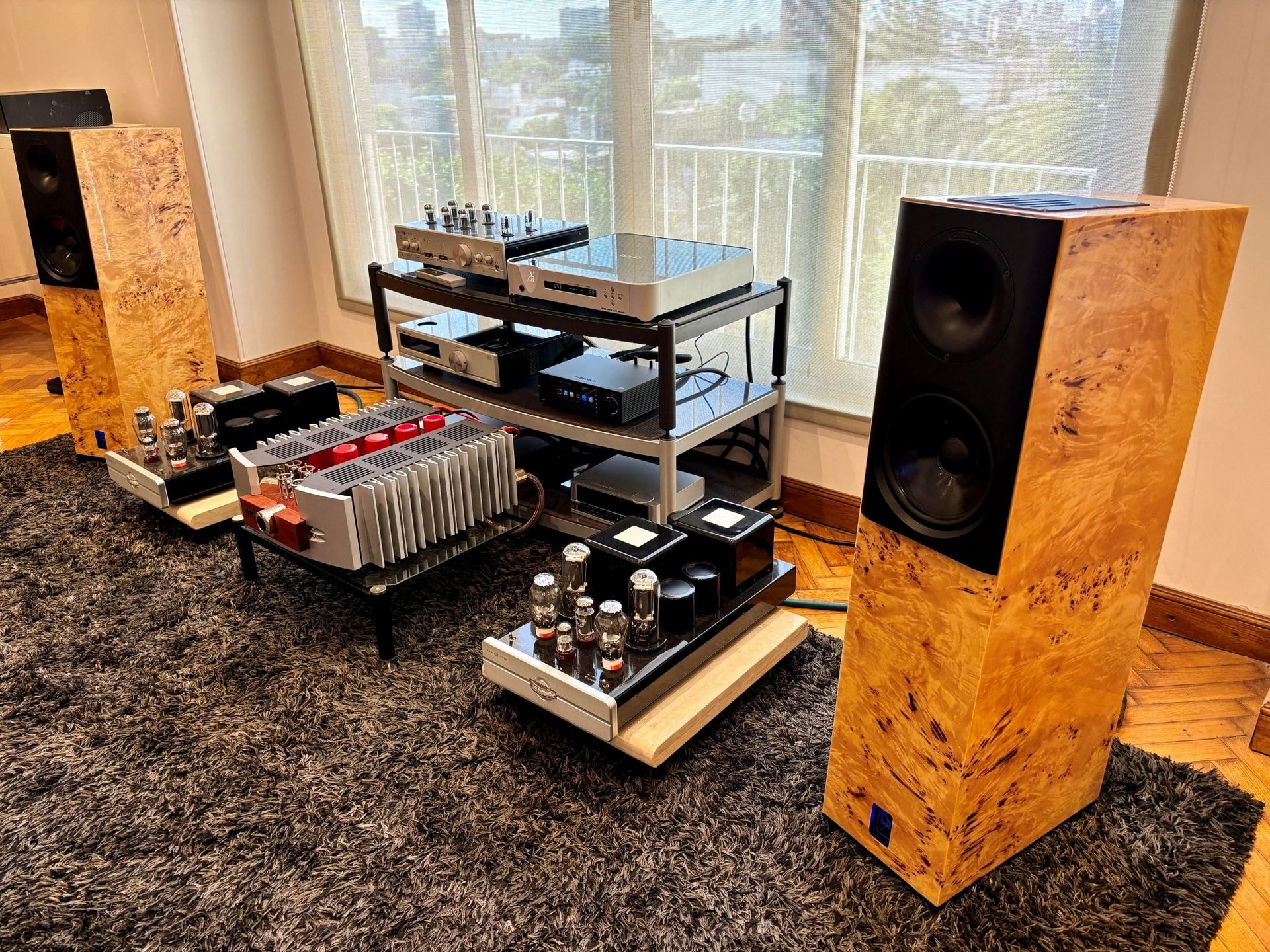 black and white bed linen