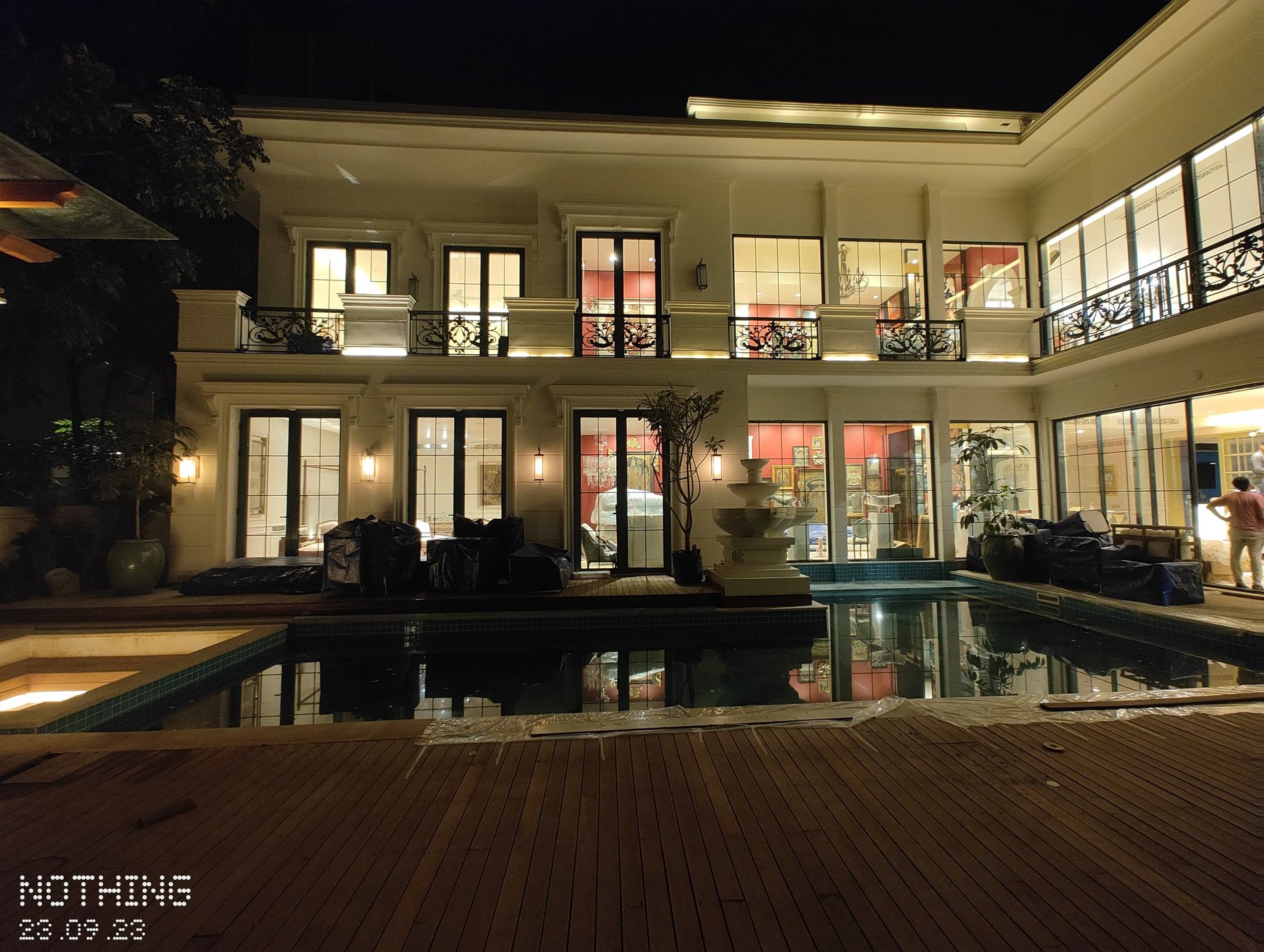 black and white bed linen