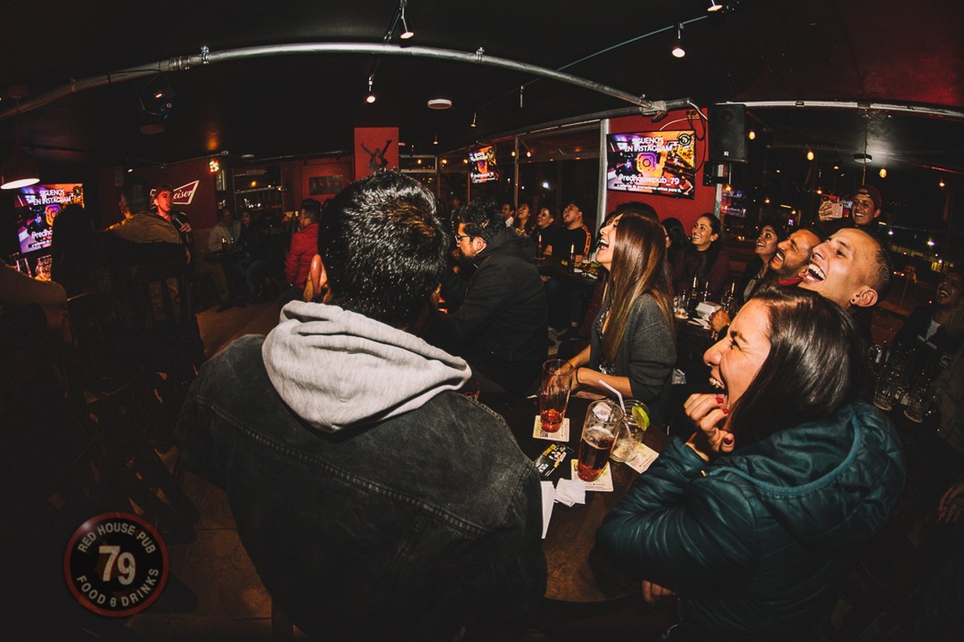 gray computer monitor