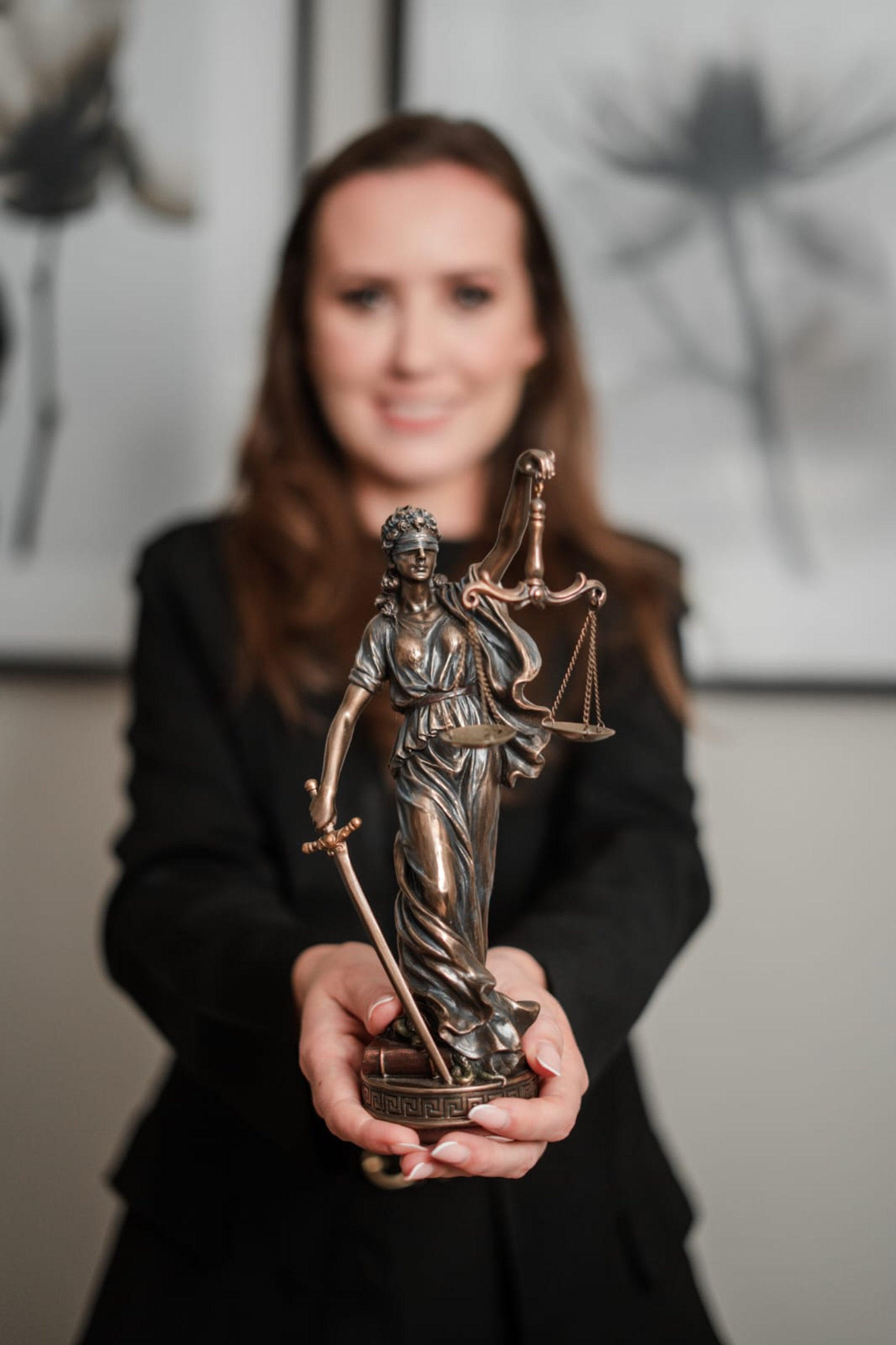 black and white bed linen