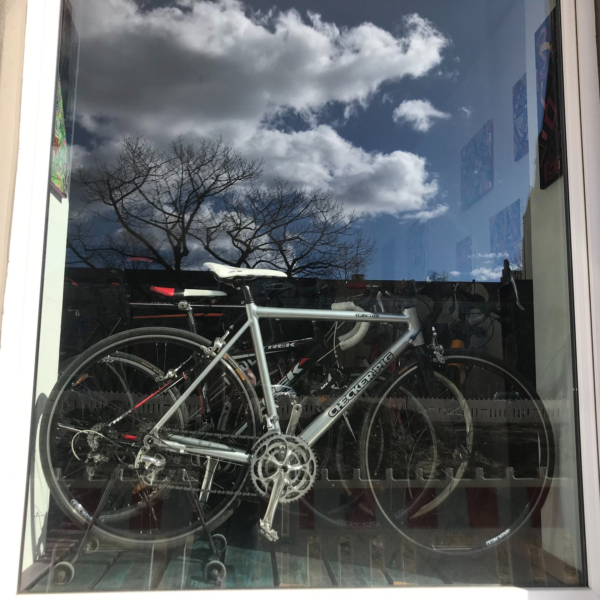 black and white bed linen