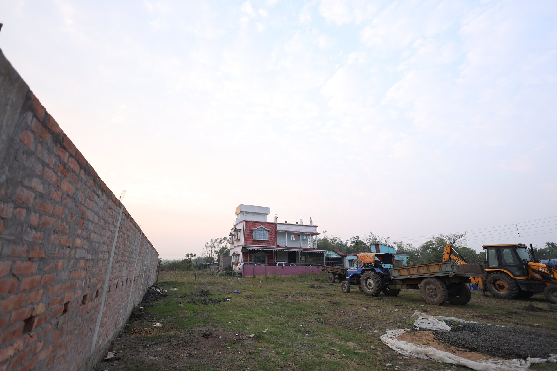 black and white bed linen