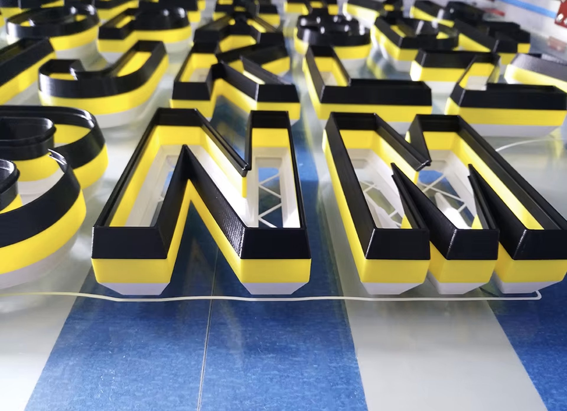 black and white bed linen