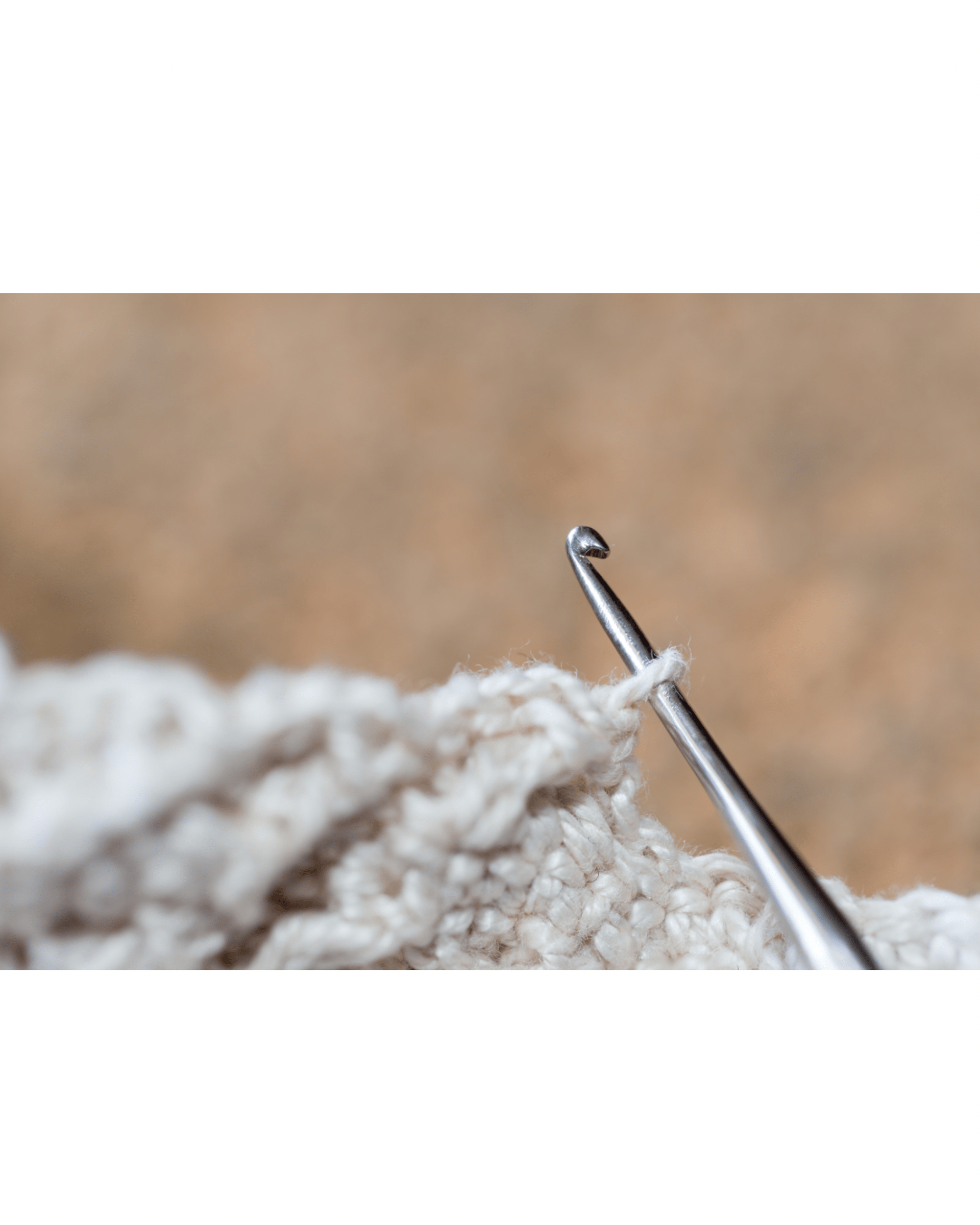 gray computer monitor