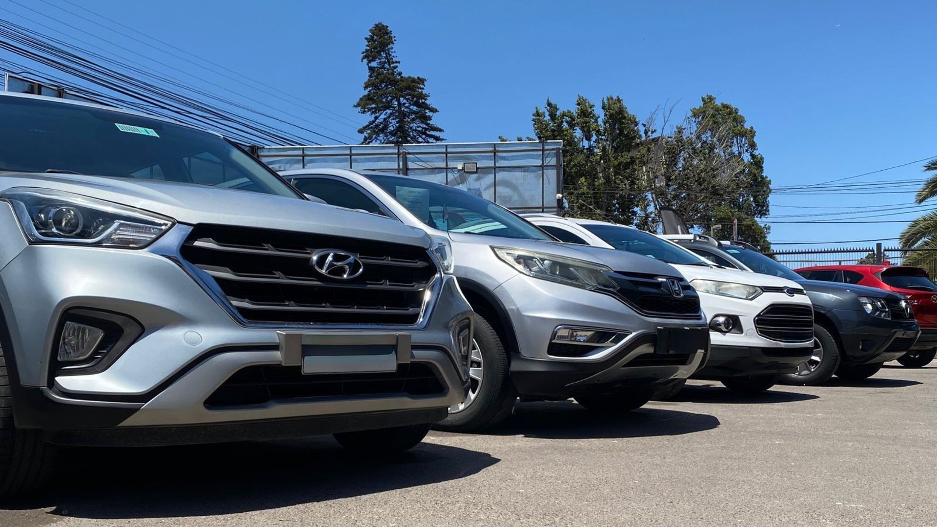 gray computer monitor