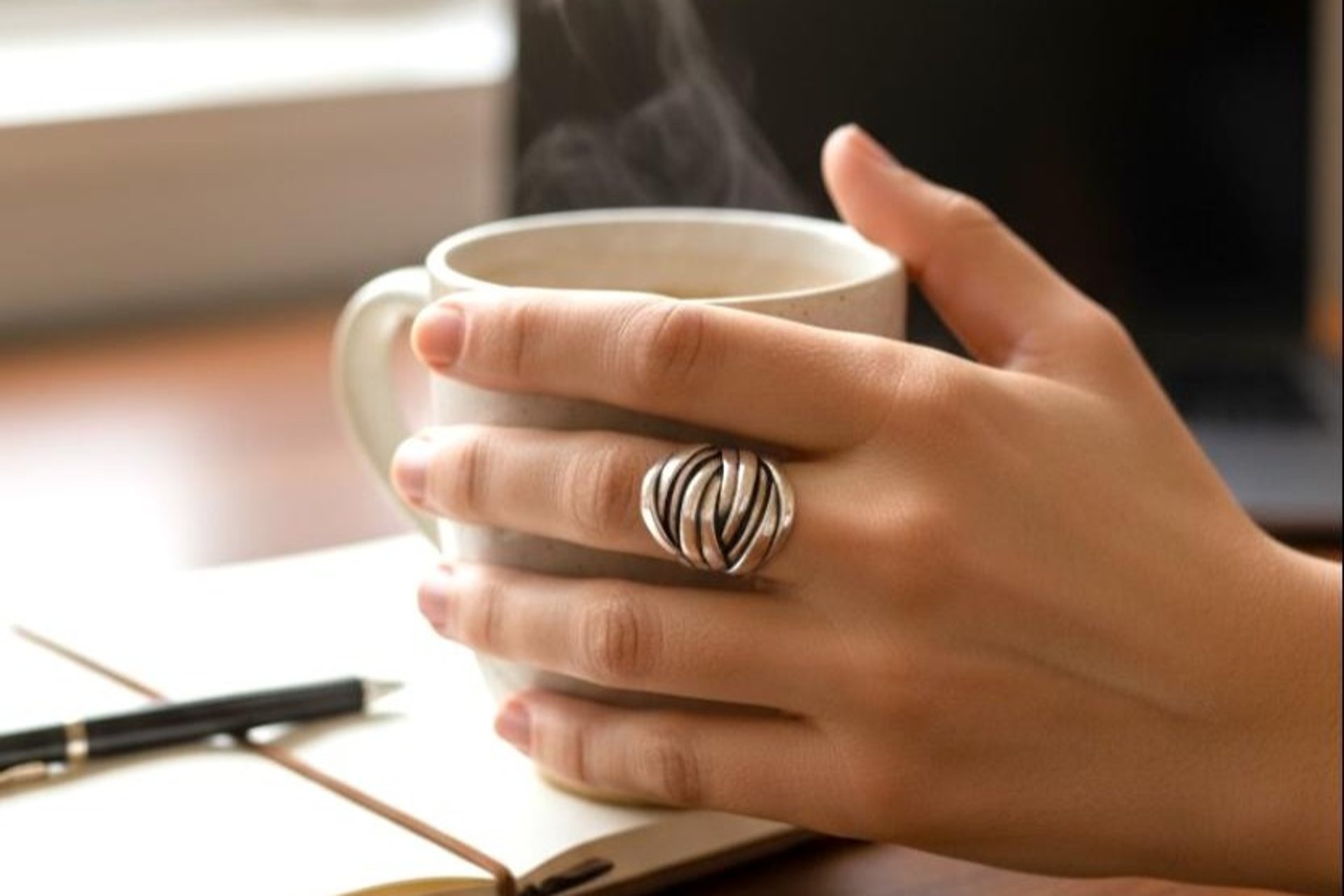 black and white bed linen