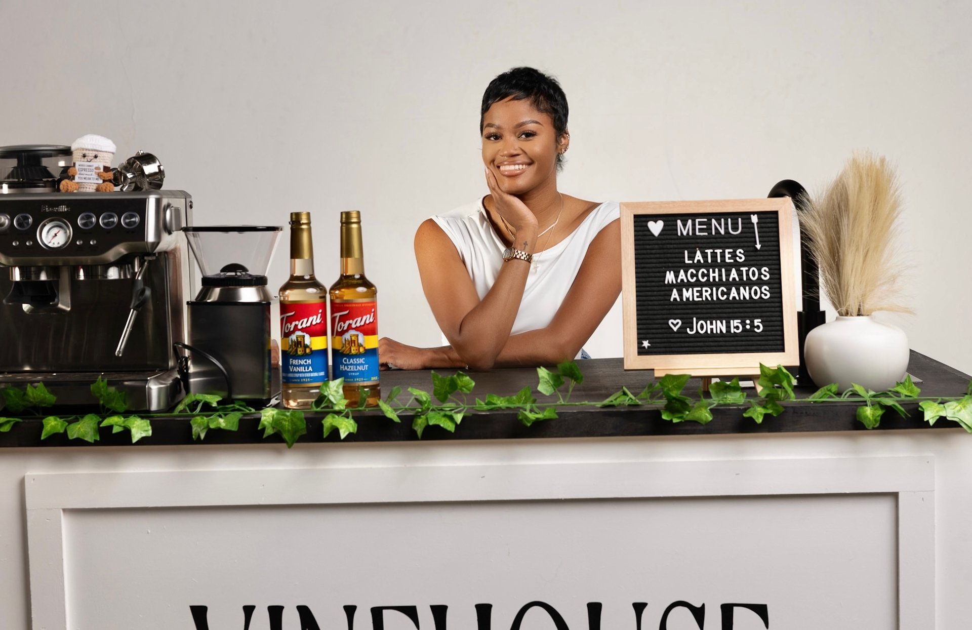 black and white bed linen