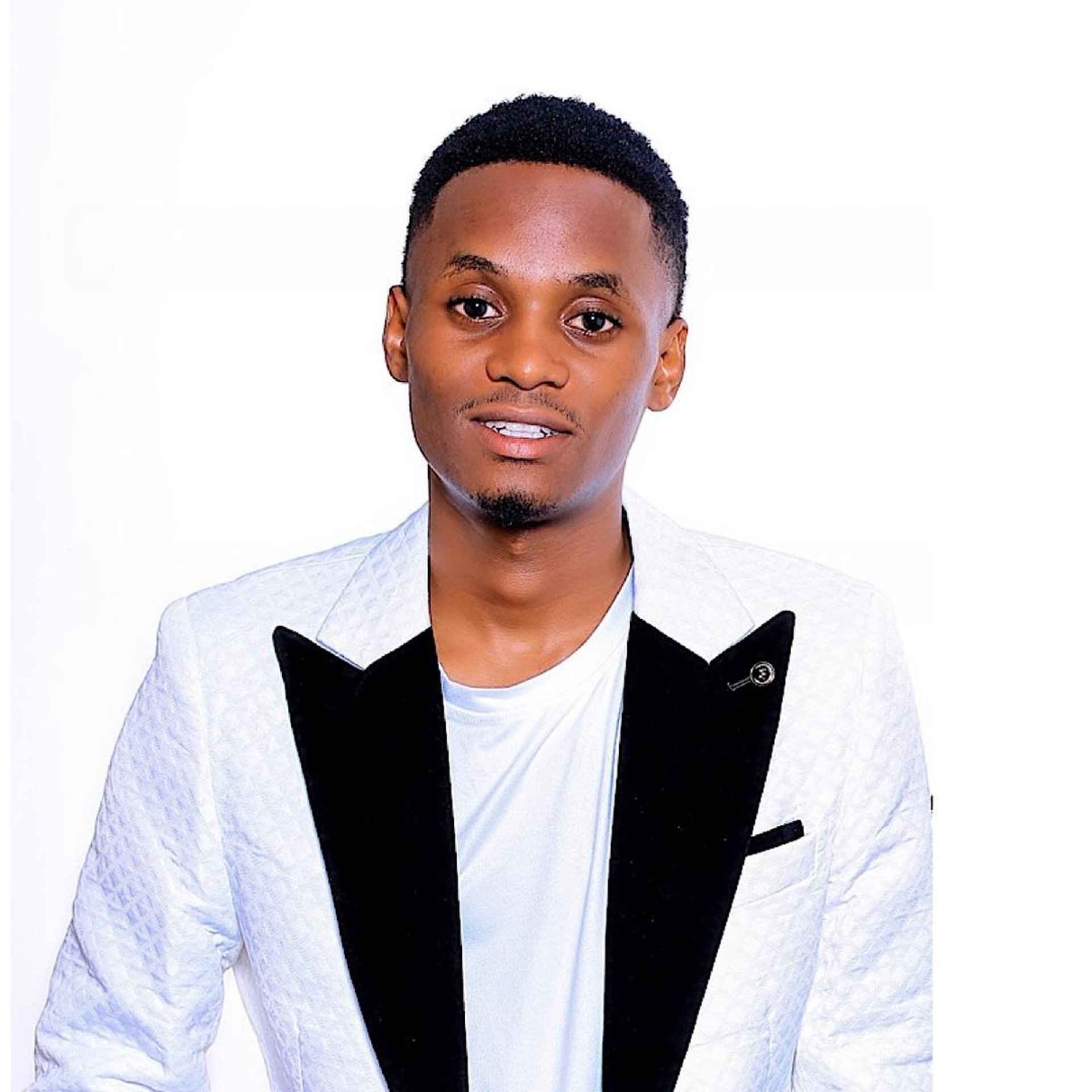 gray computer monitor