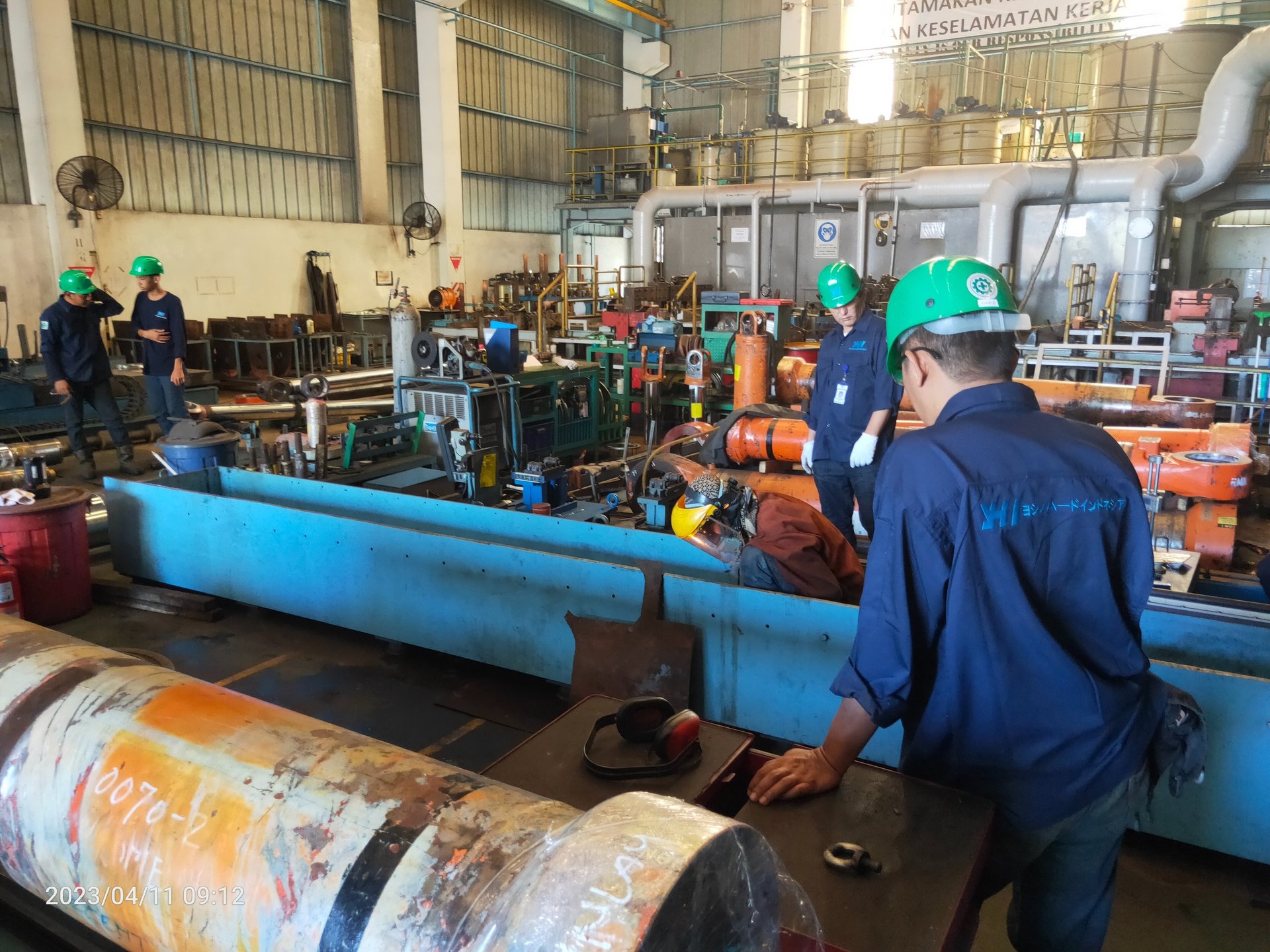 a factory filled with lots of machines and equipment