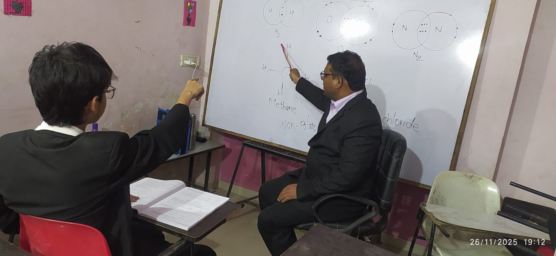 black and white bed linen