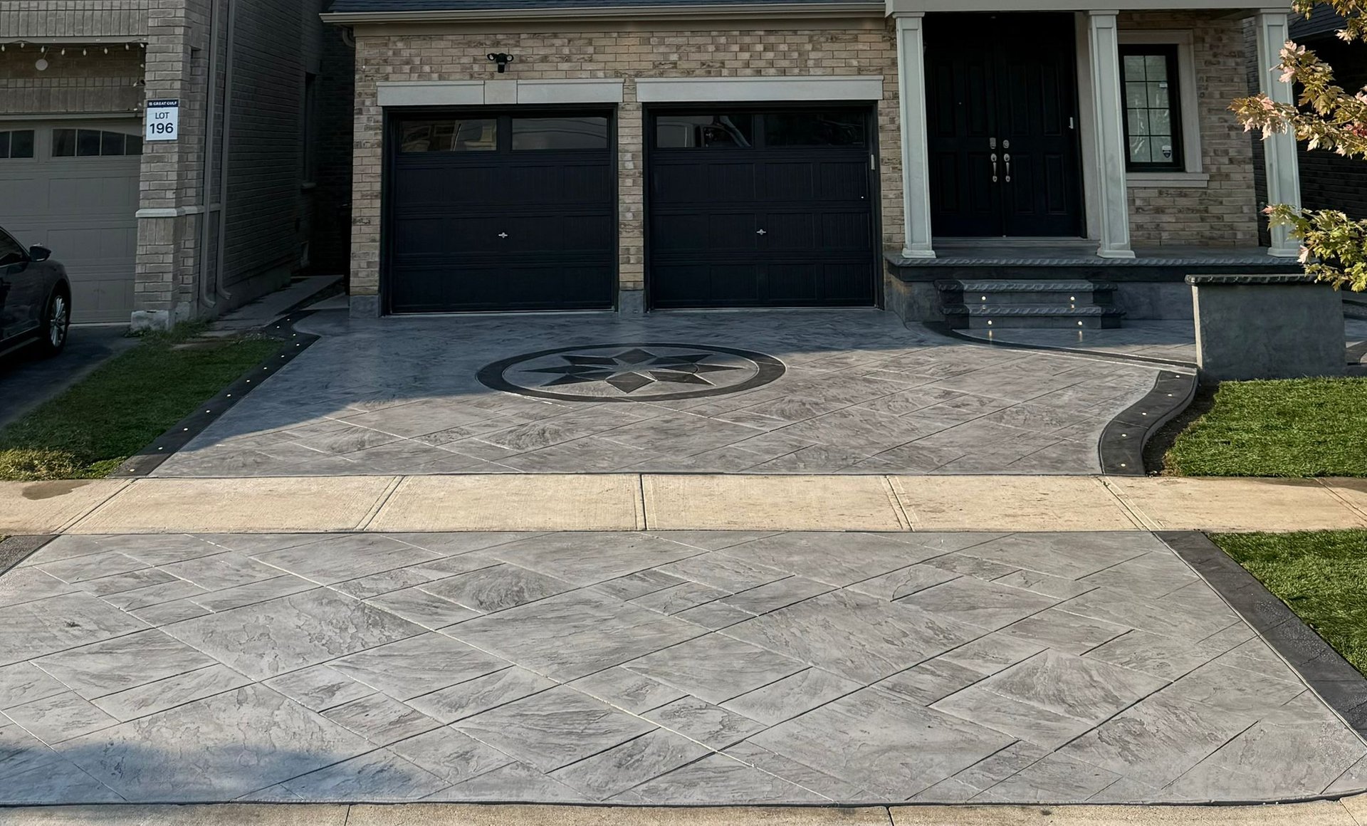 black and white bed linen