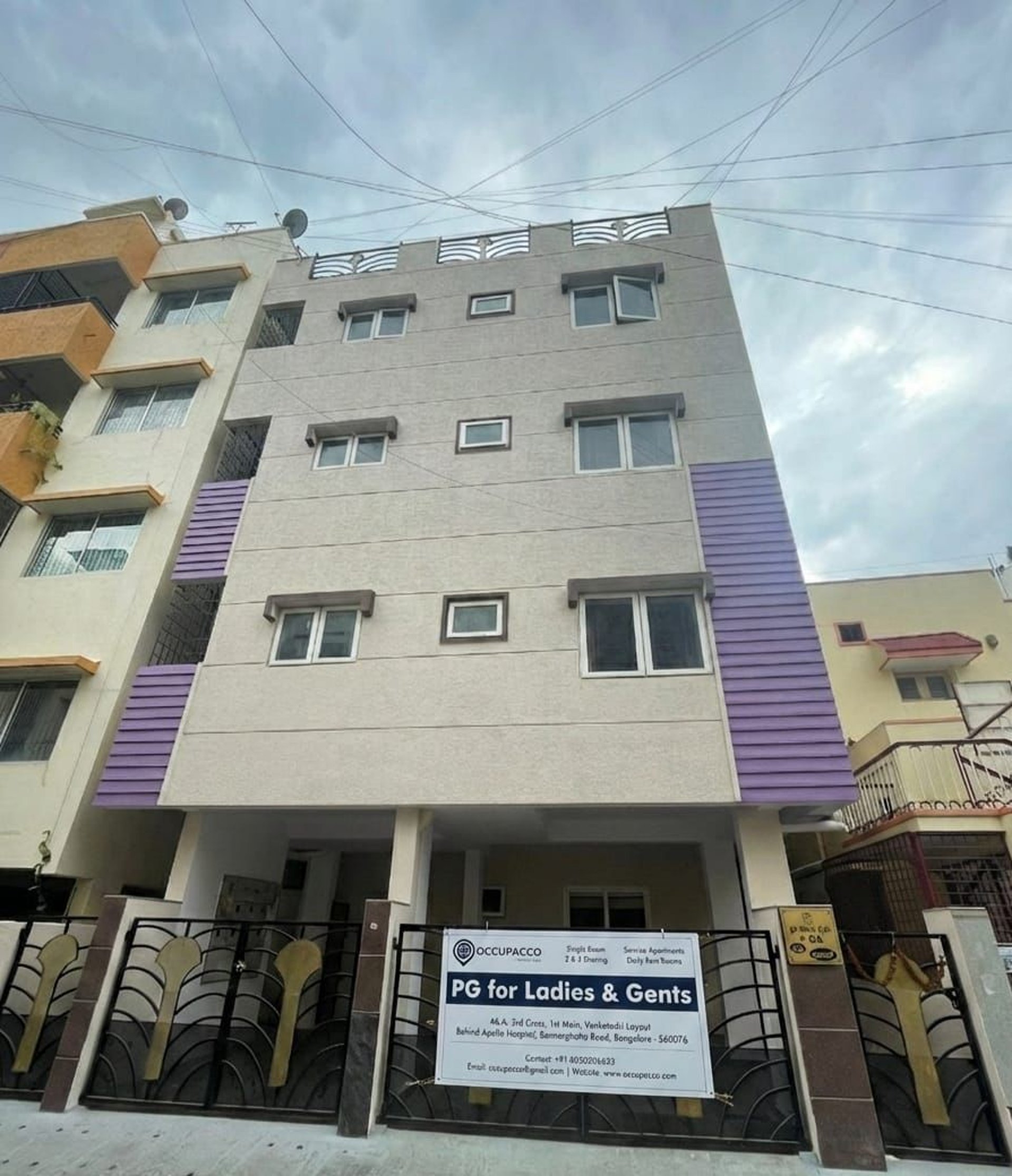 brown wooden chair near brown wooden table
