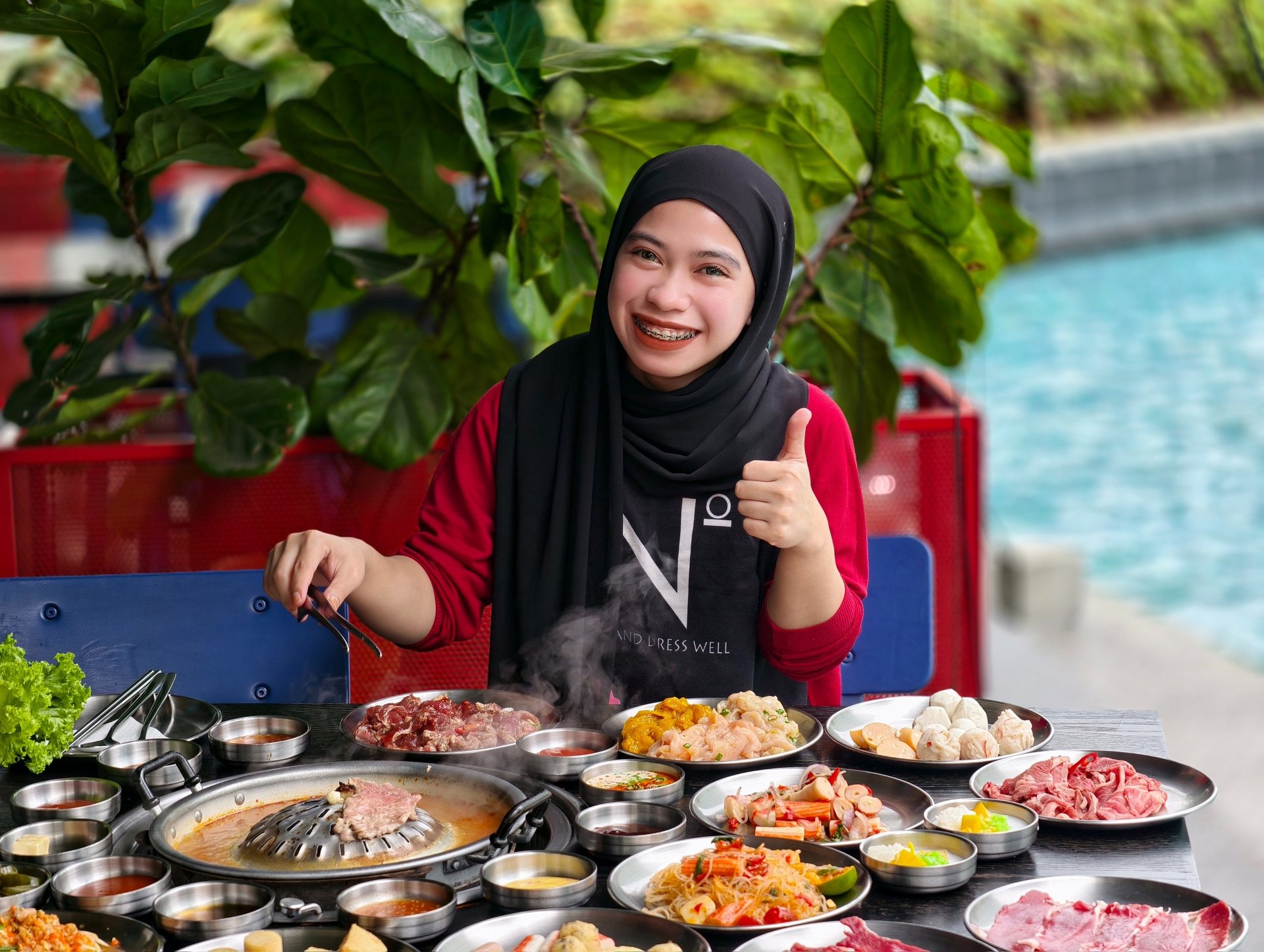 black and white bed linen