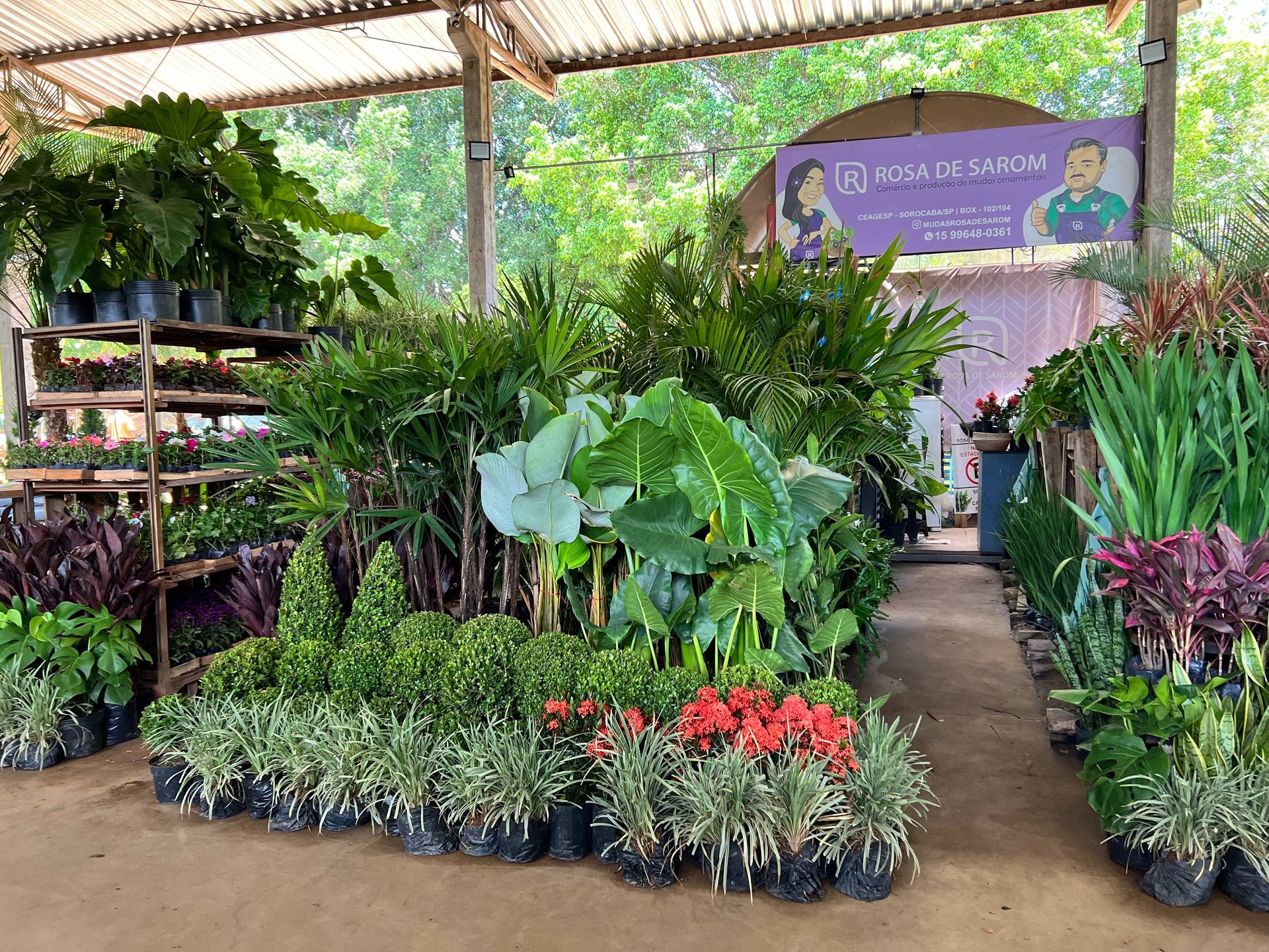 black and brown leather padded tub sofa