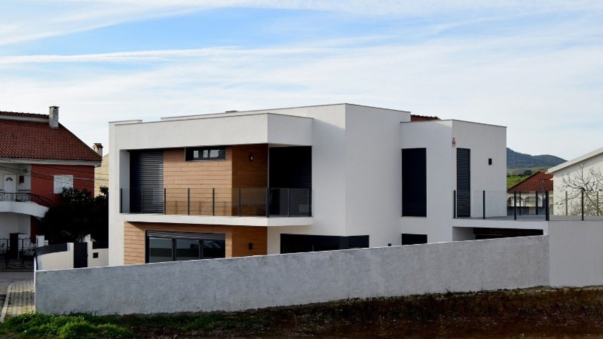 black and white bed linen