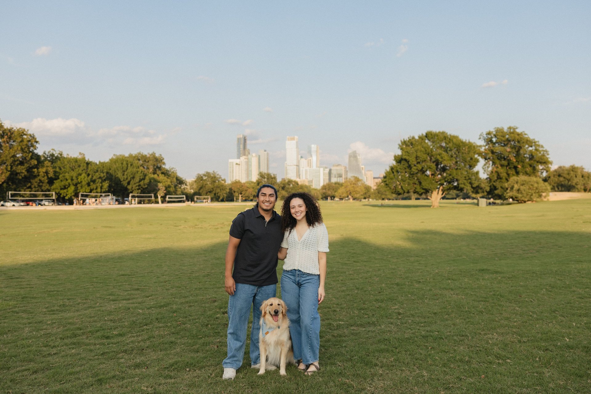 gray computer monitor
