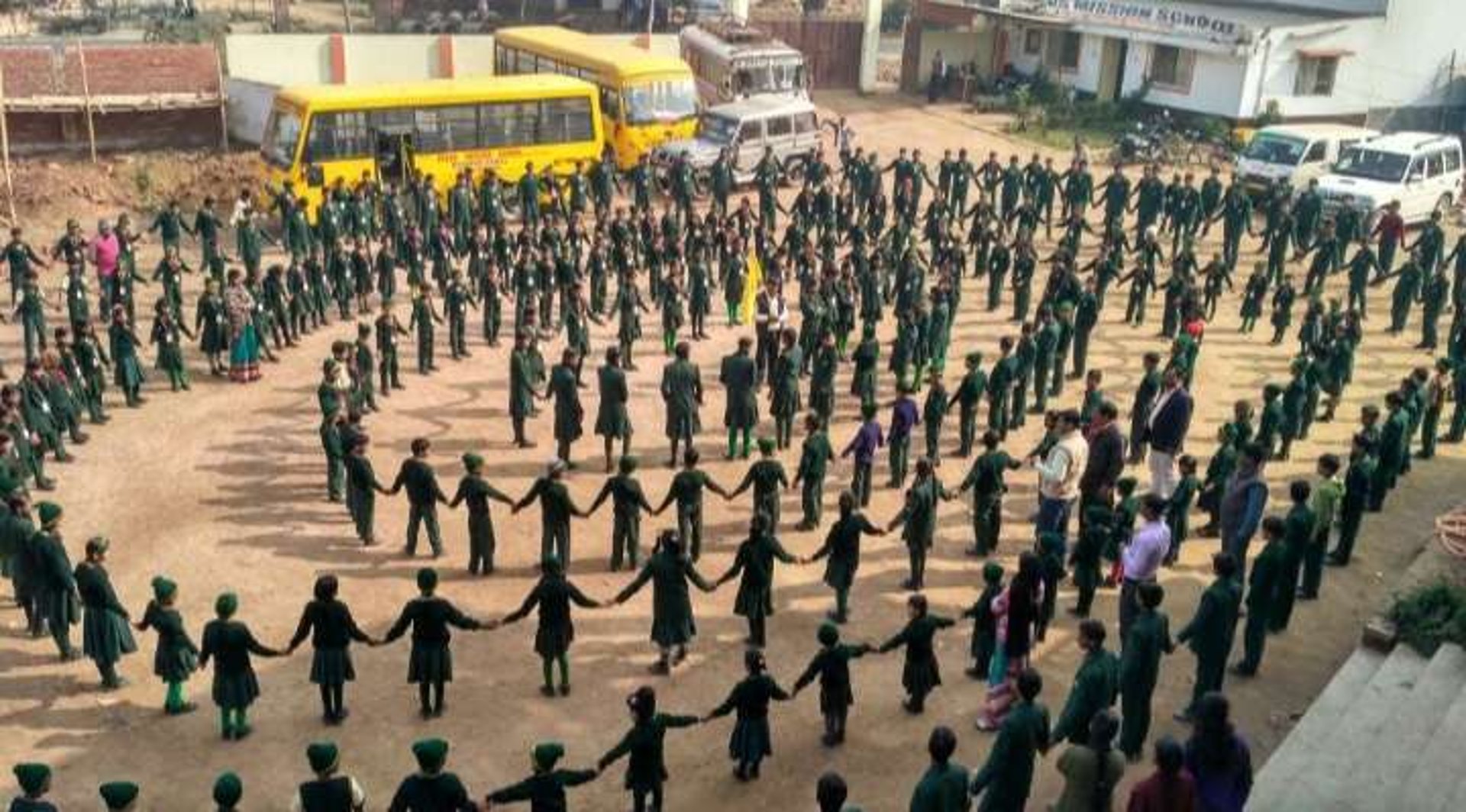 gray computer monitor