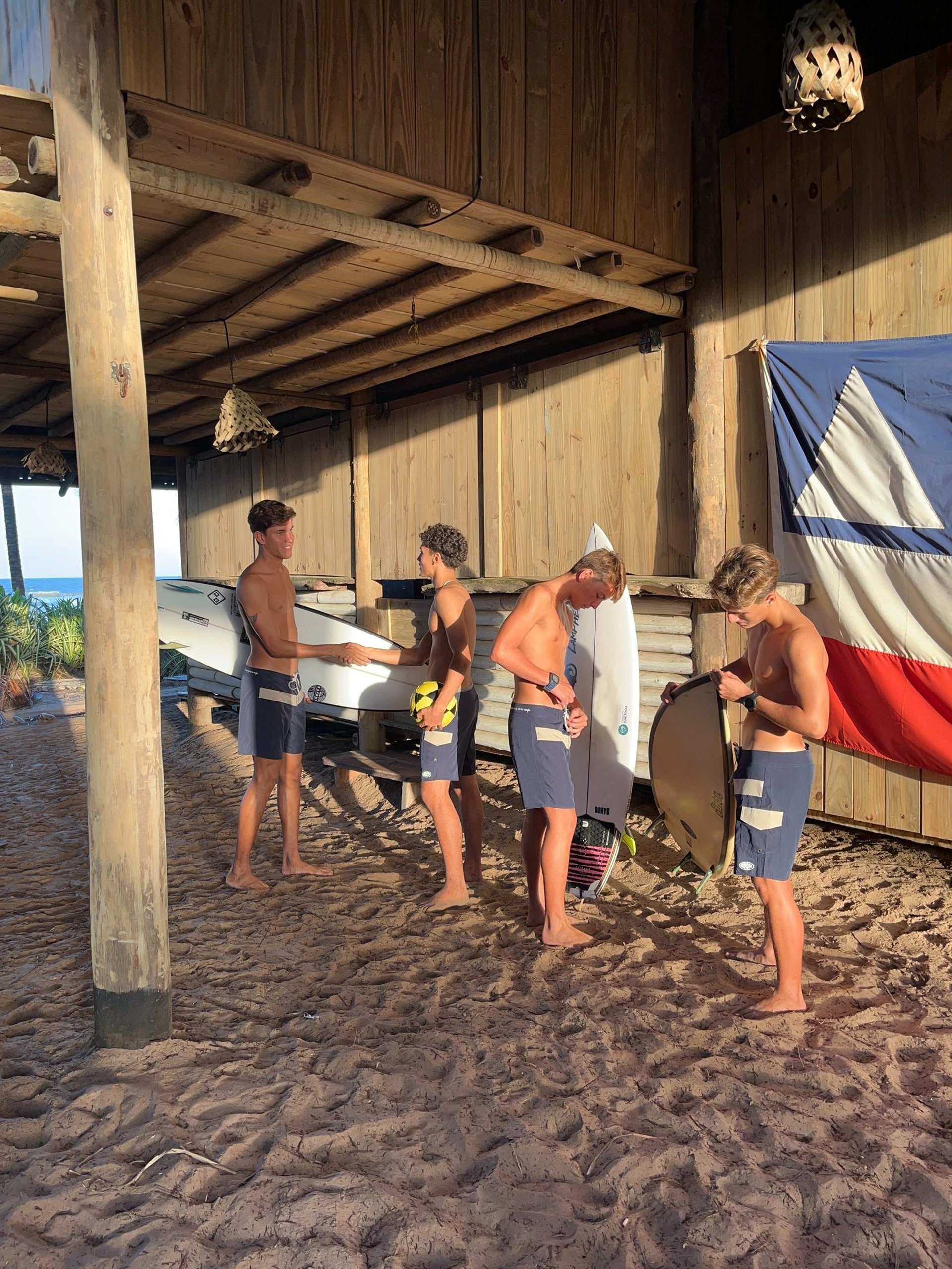 black and white bed linen