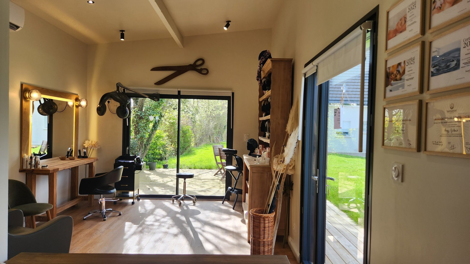 black and brown leather padded tub sofa