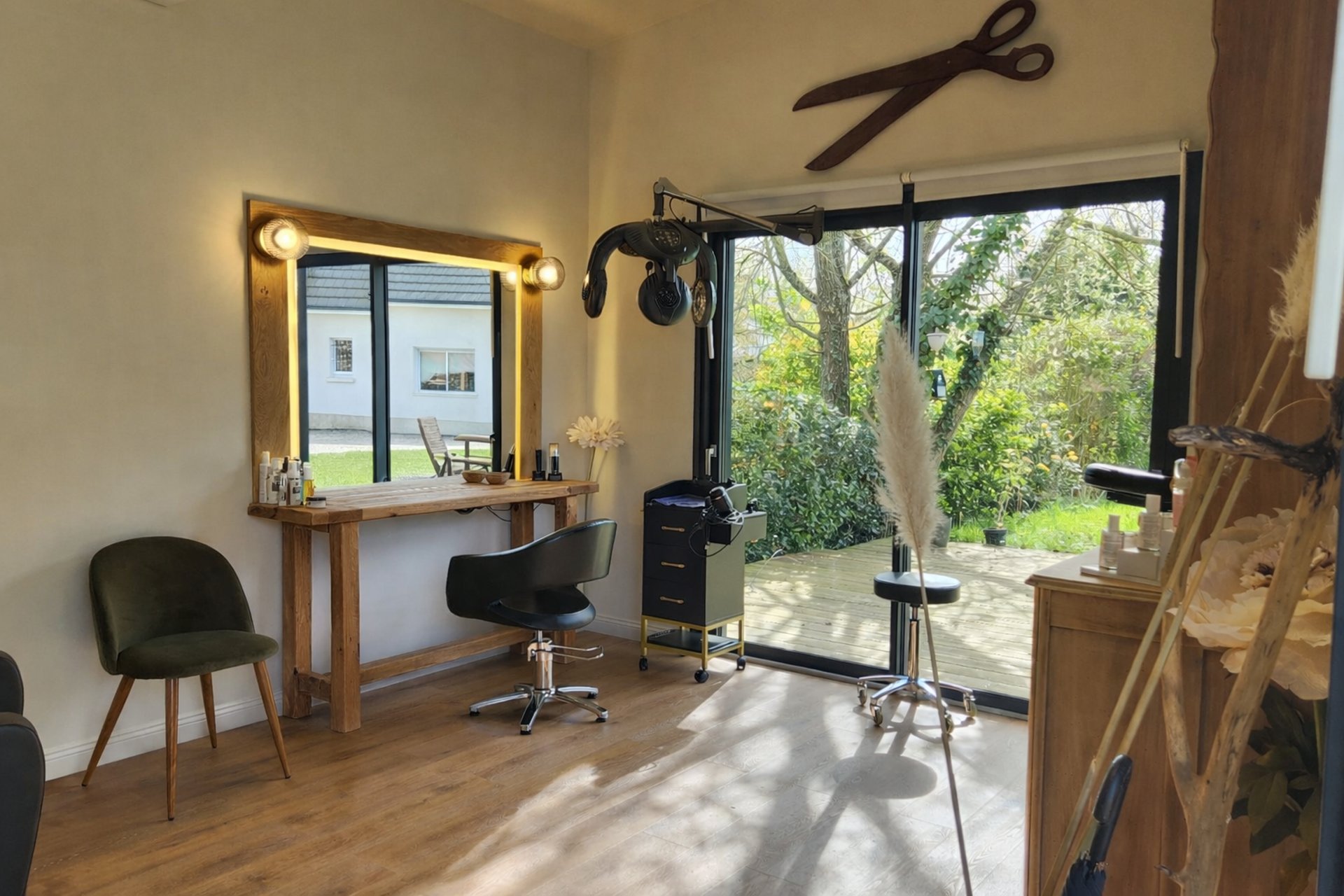 black and brown leather padded tub sofa
