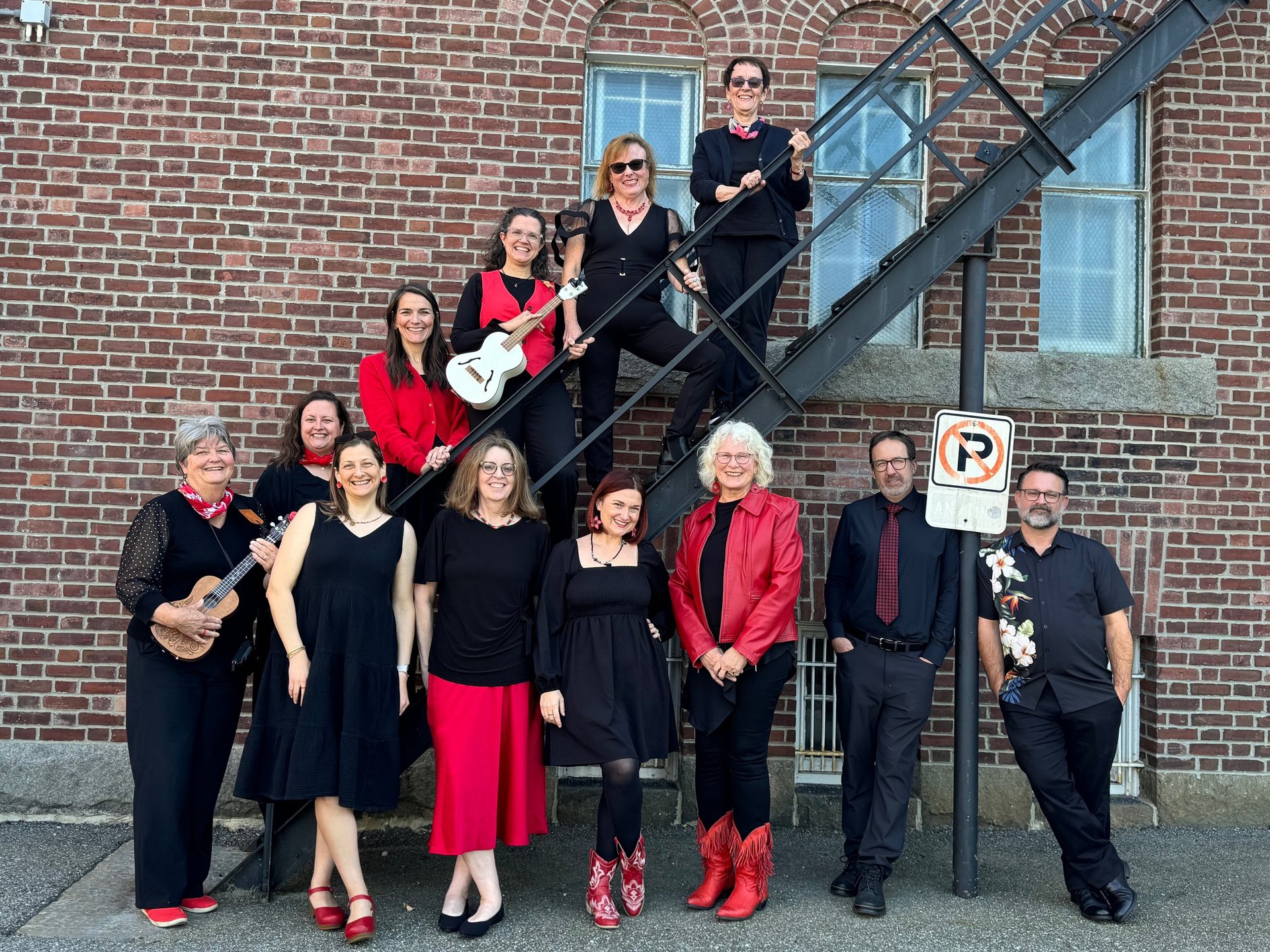 black and white bed linen