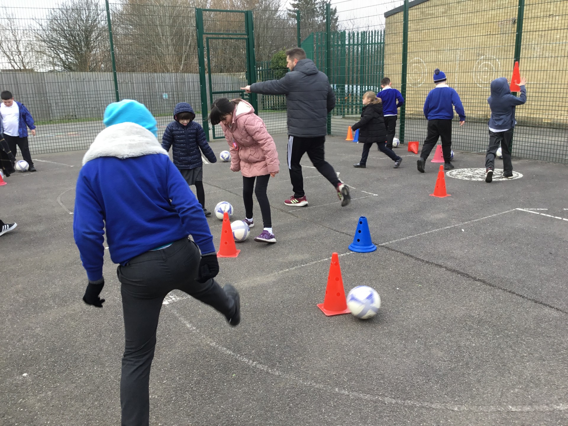 an abstract photo of a curved building with a blue sky in the background