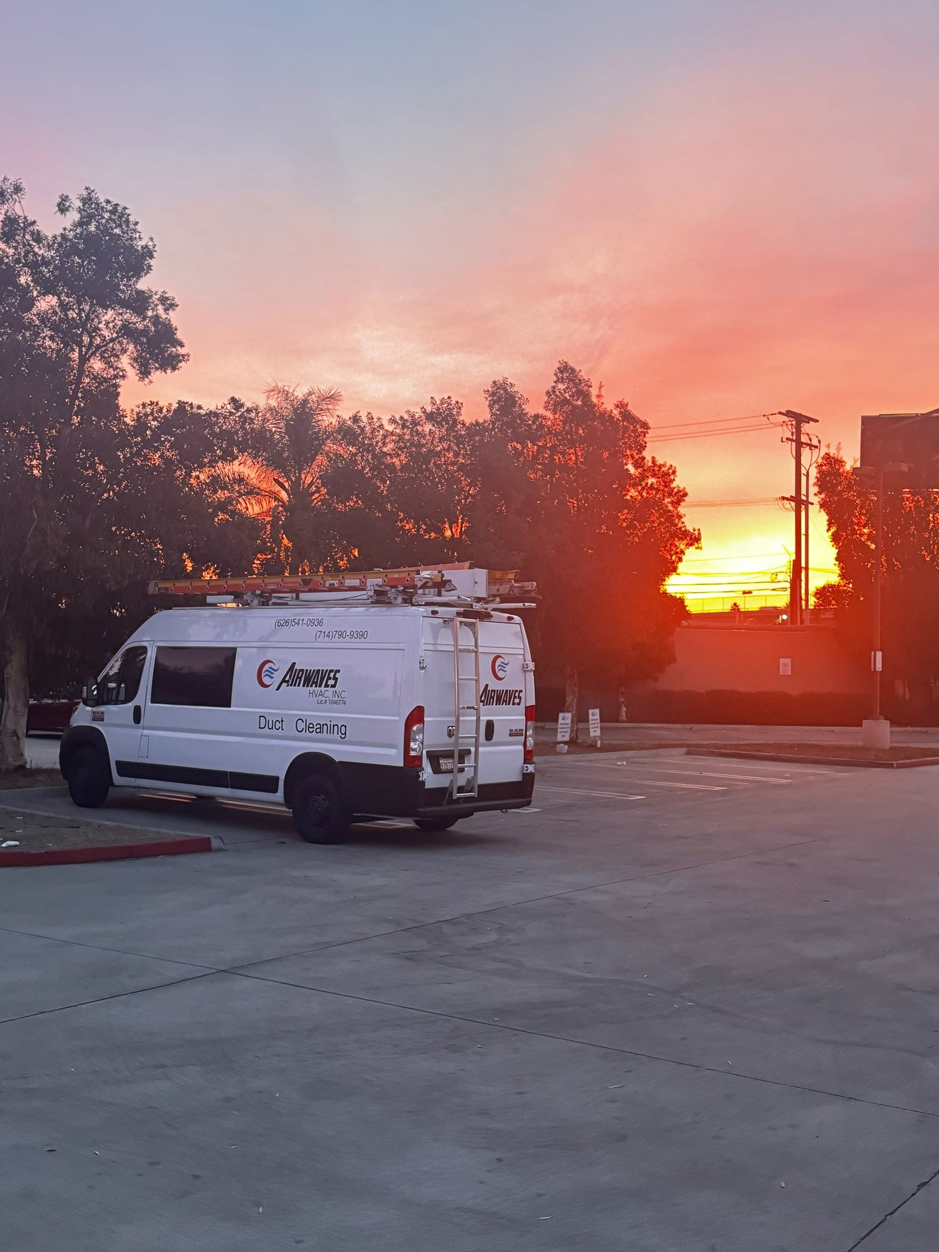 cityscape under white cloud and blue sky during datyiem