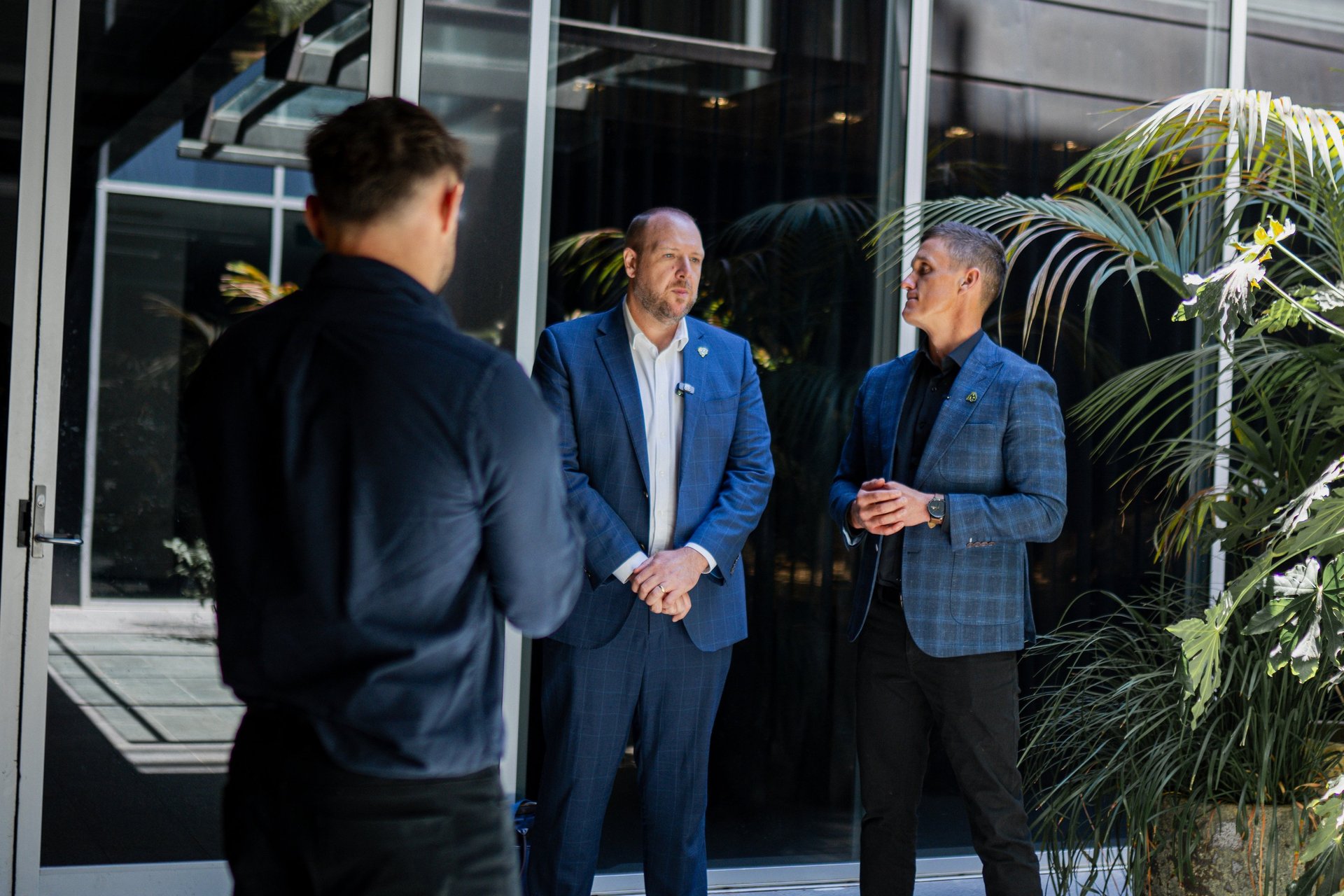 black and white bed linen