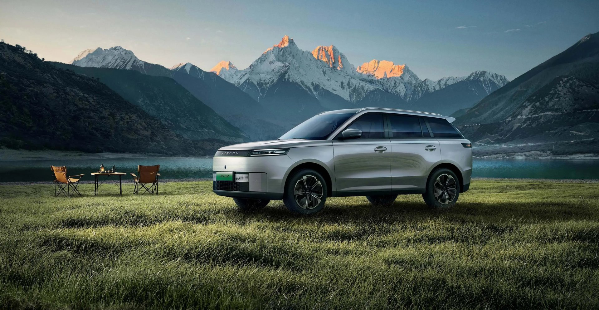 Jaecoo J5 EV in a beautiful Location in nortthan mountain region