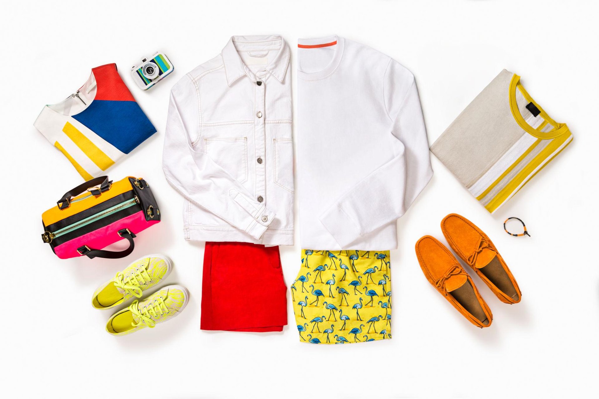 black and white bed linen