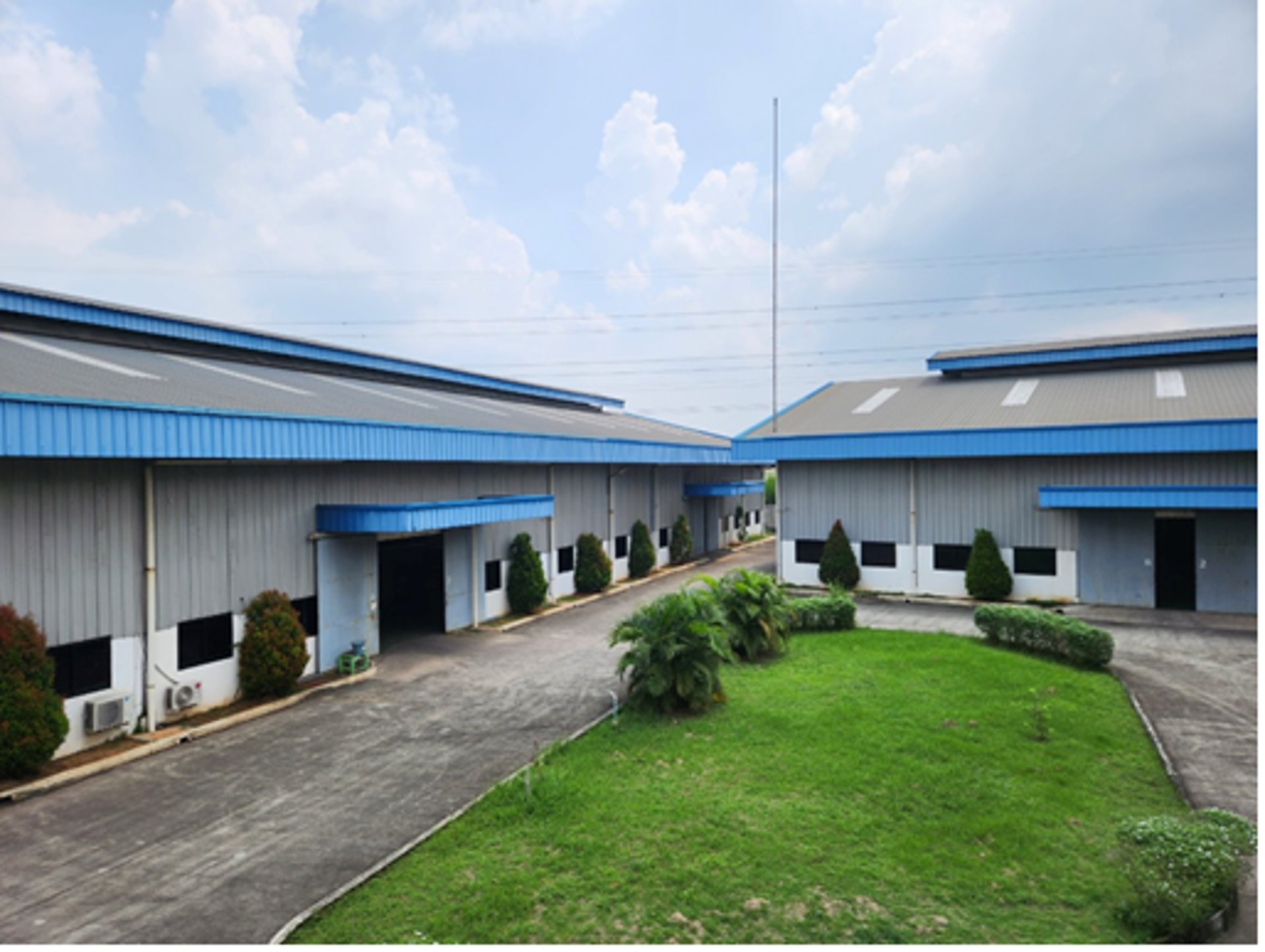 black and brown leather padded tub sofa