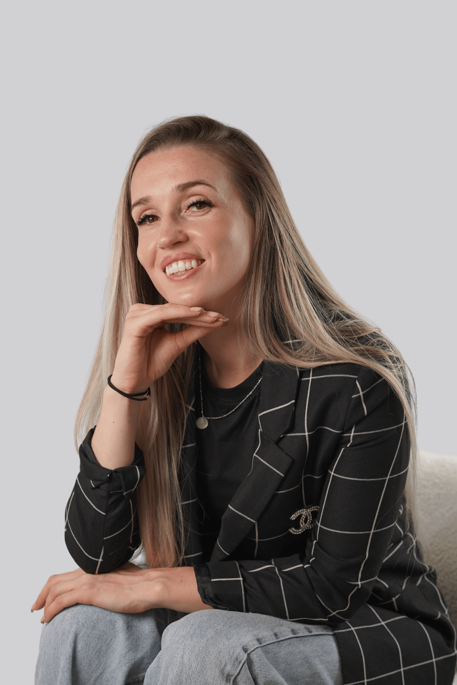 closeup photography of woman smiling