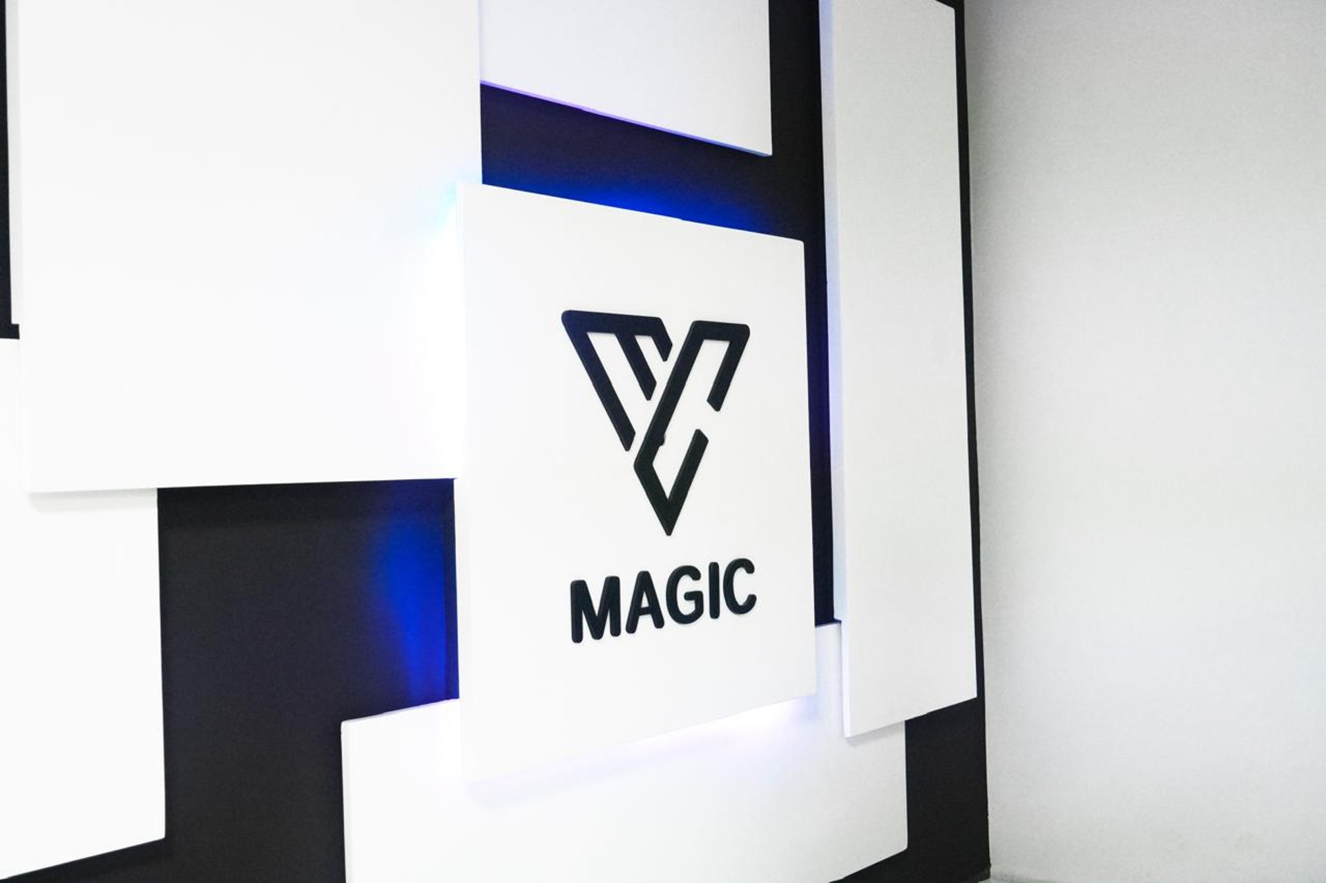 black and brown leather padded tub sofa