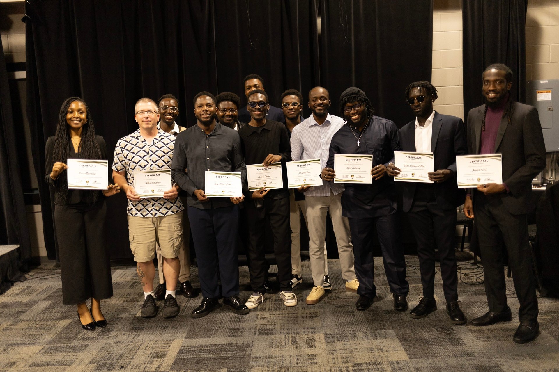 black and white bed linen