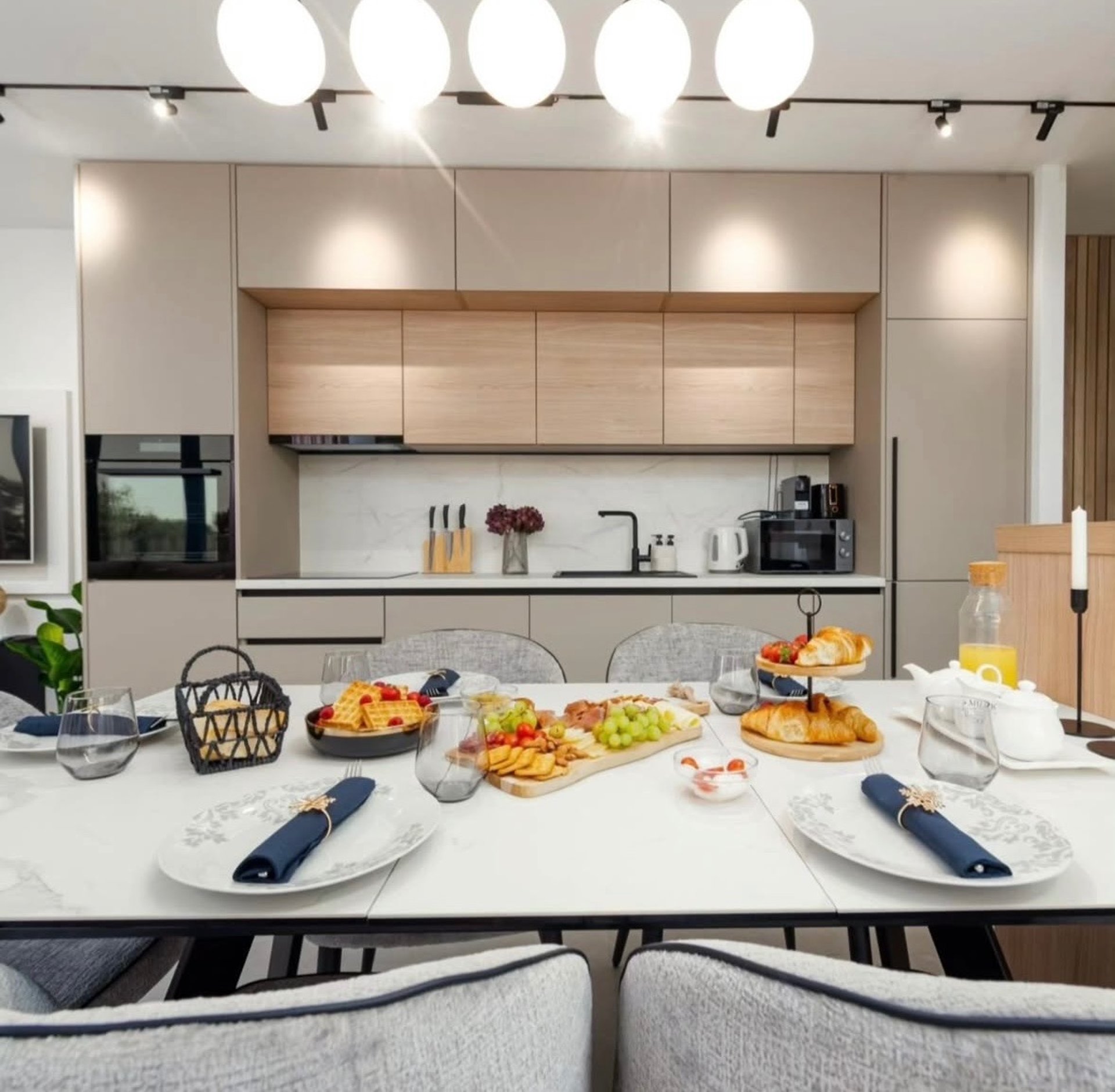 black and brown leather padded tub sofa