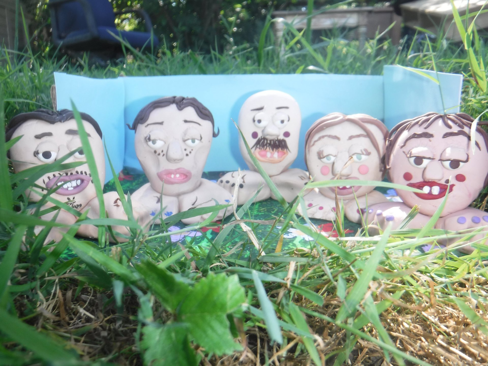 black and white bed linen