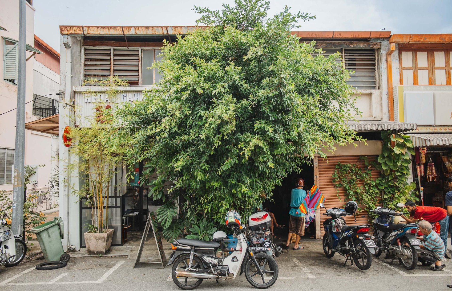 The Alley Specialty Coffee George Town Penang Interior