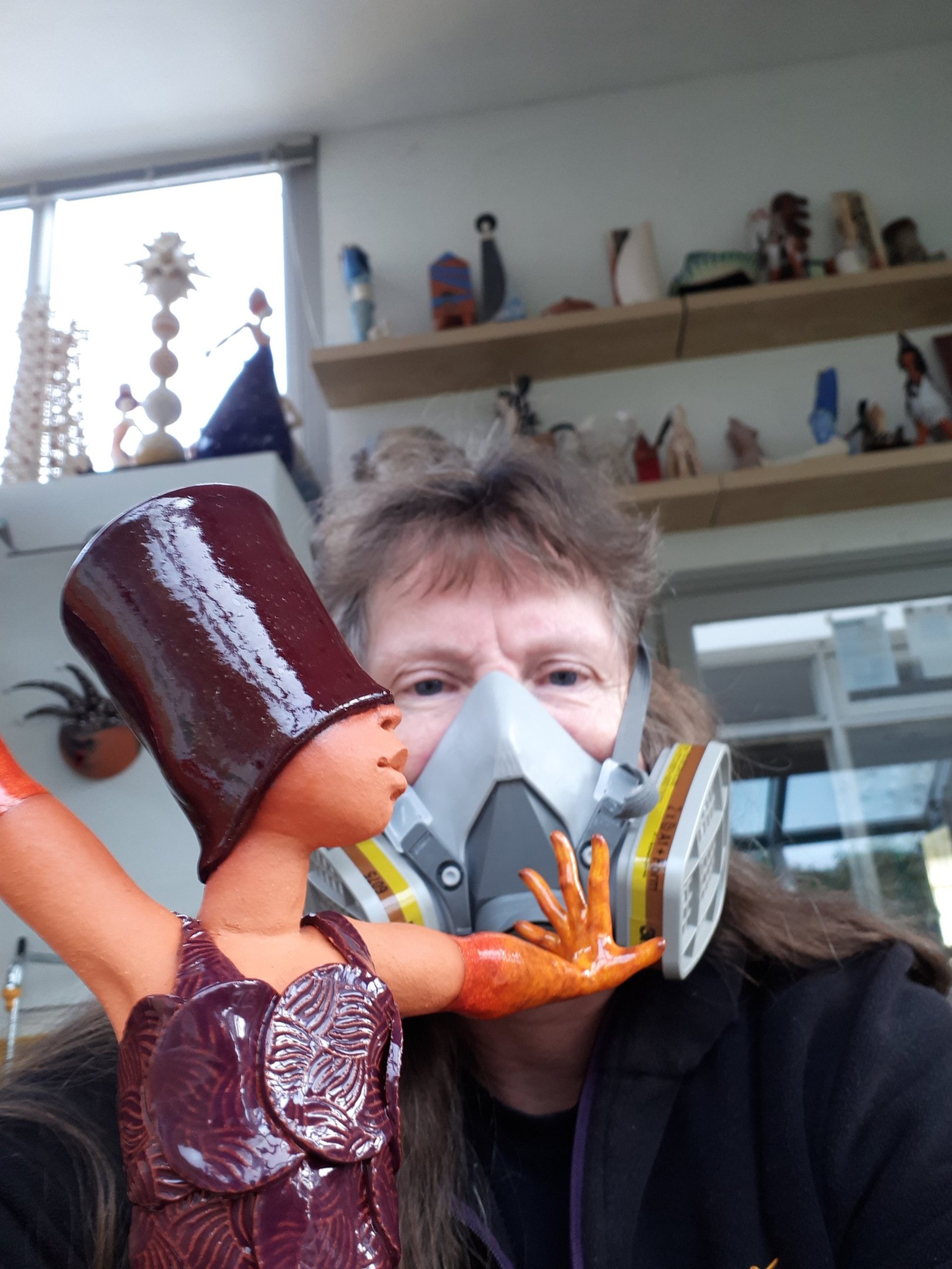 gray computer monitor