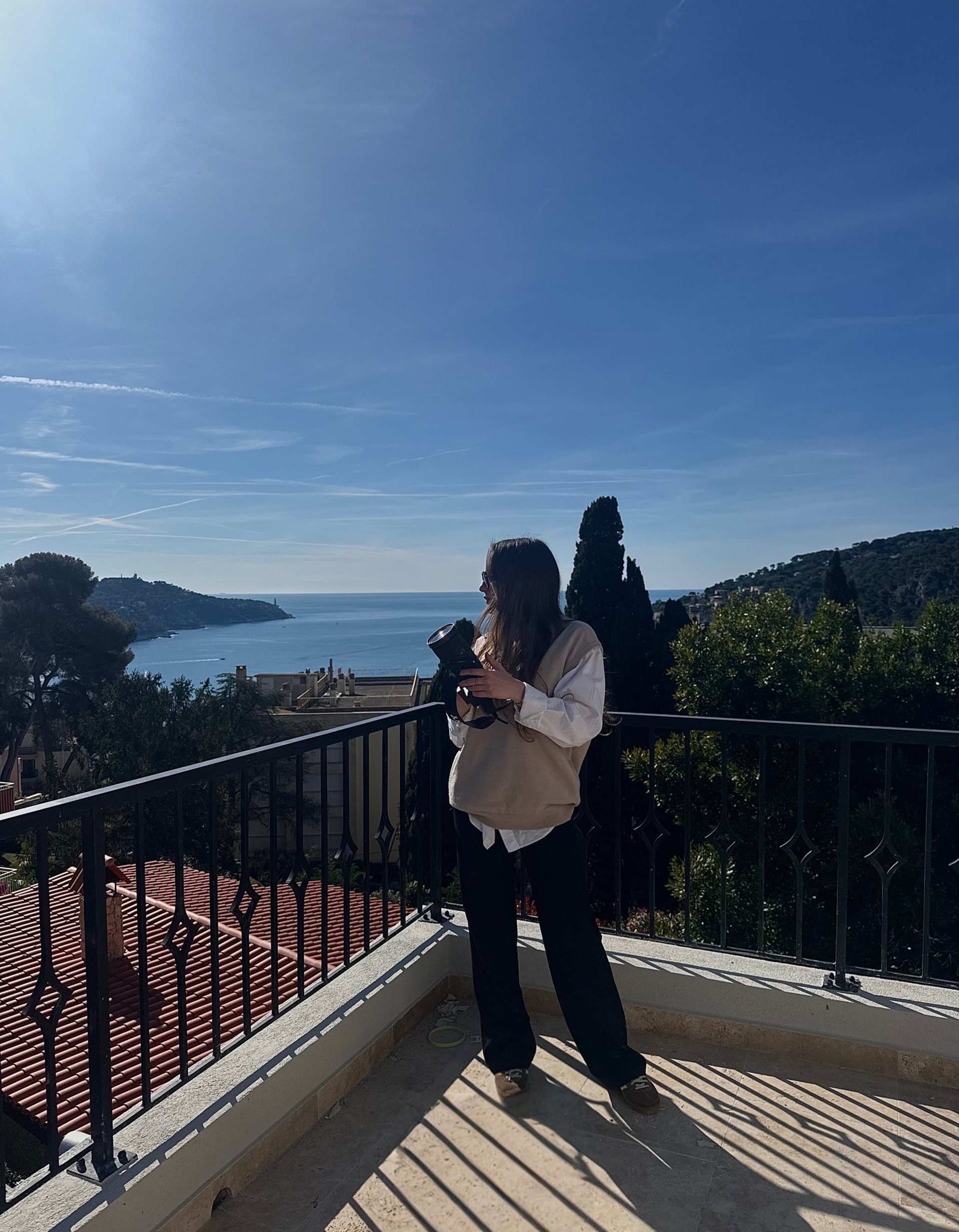 black and white bed linen