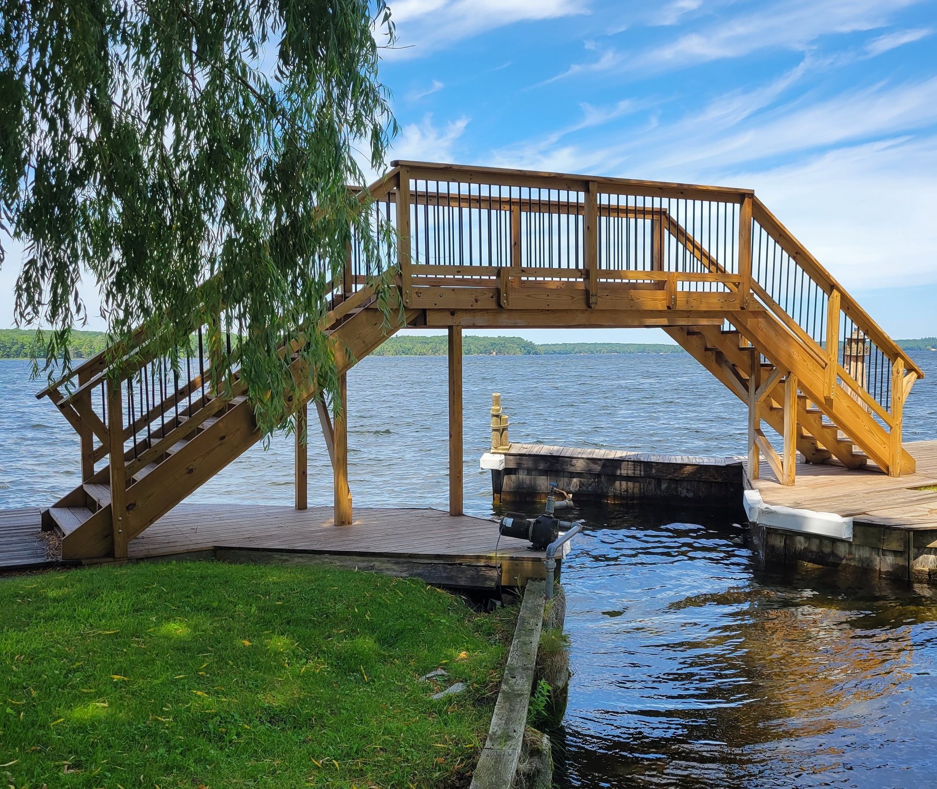 black and white bed linen