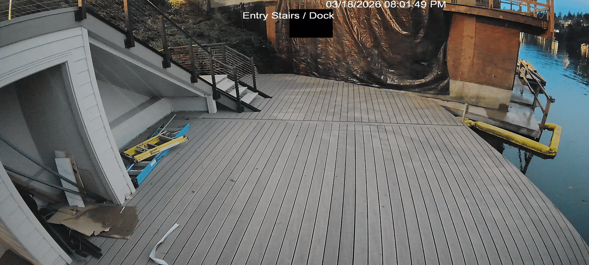 gray computer monitor