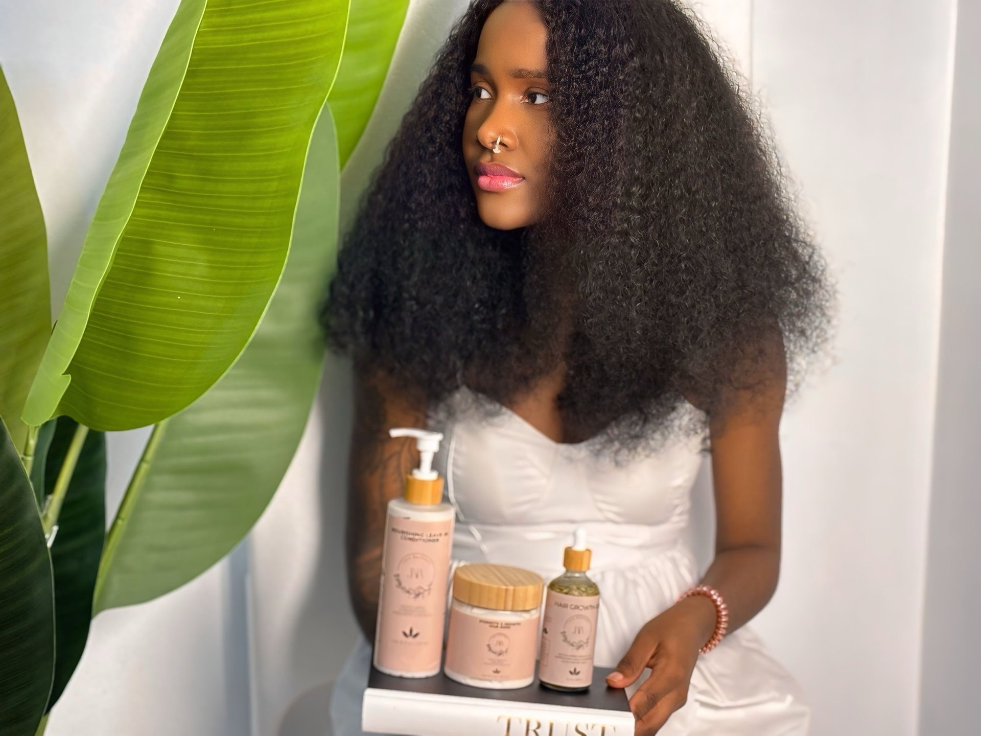 black and white bed linen