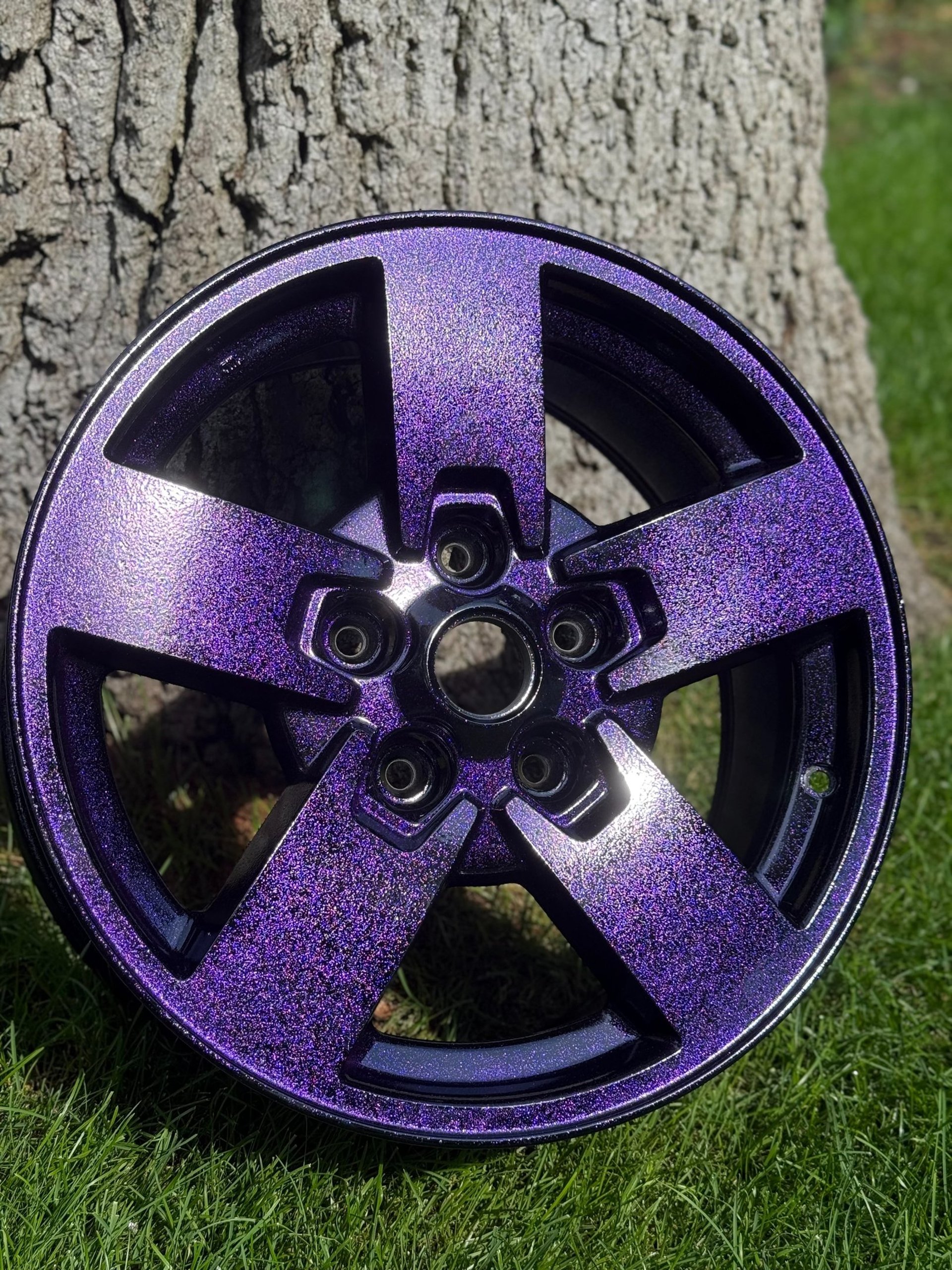 gray computer monitor