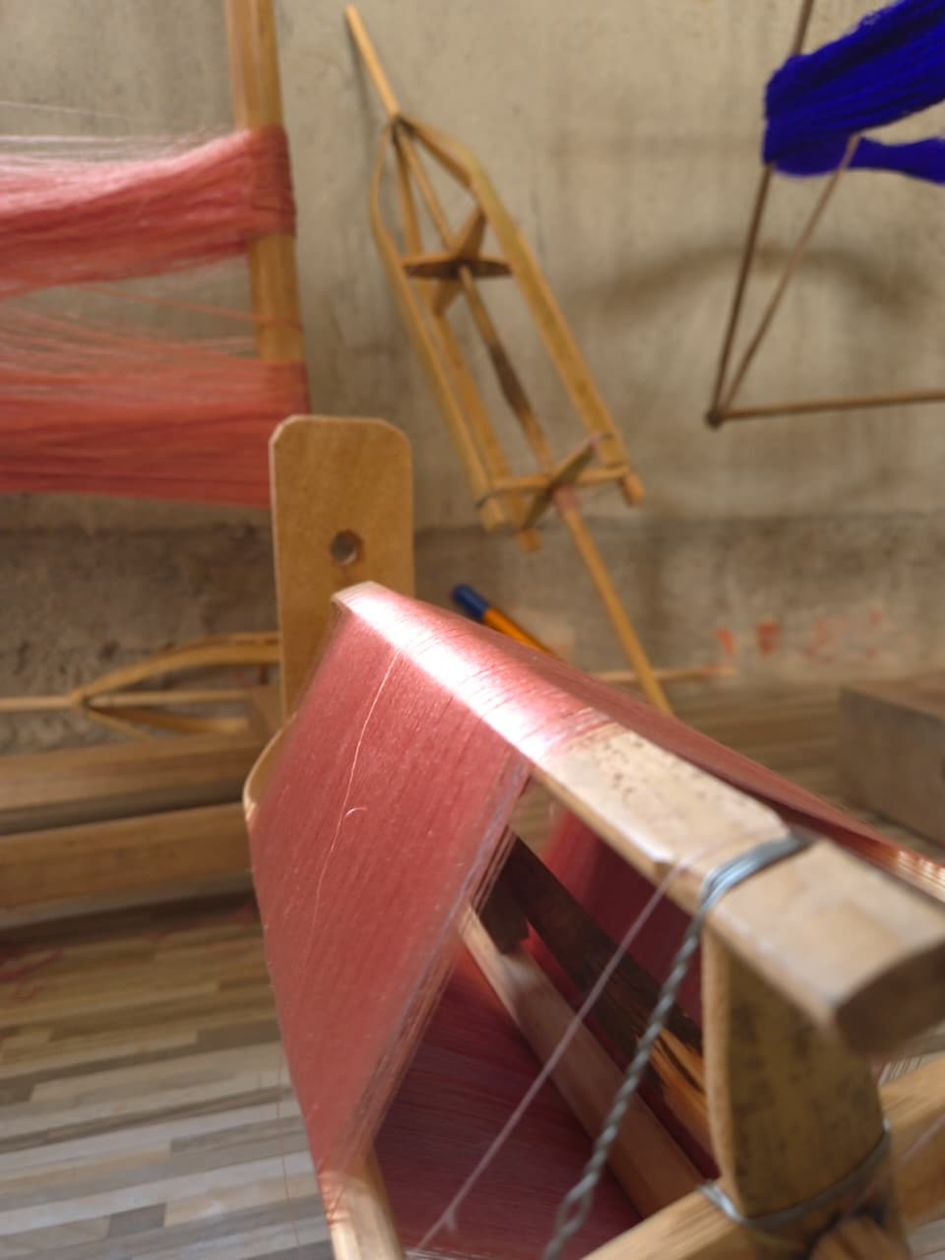 person wearing grey knit sweater