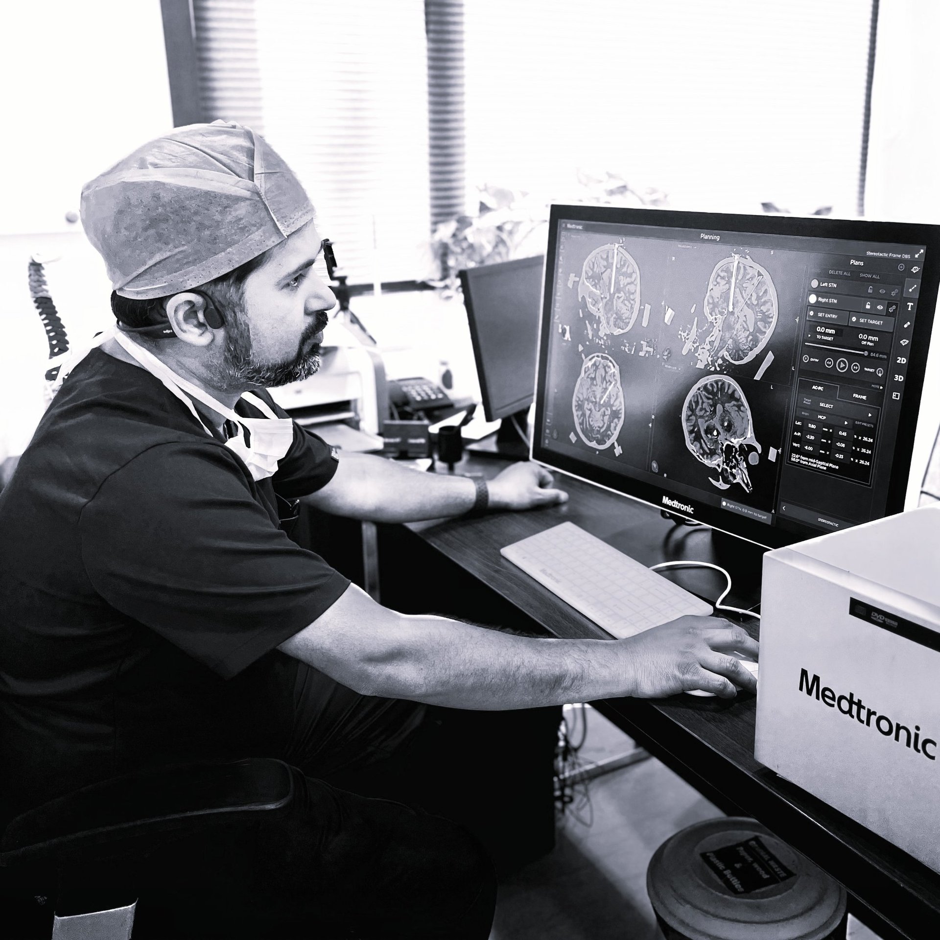 black and white bed linen