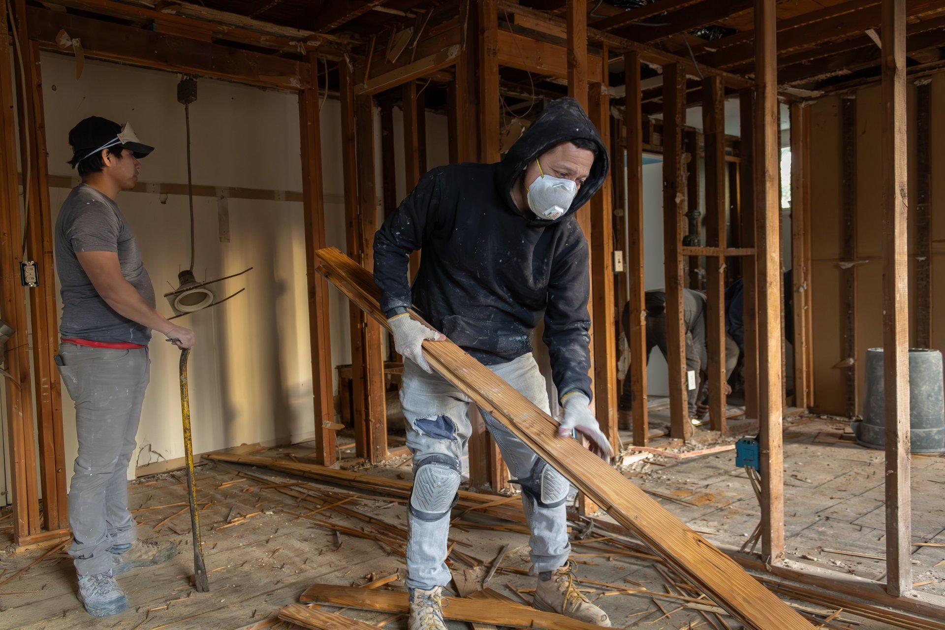 black and white bed linen