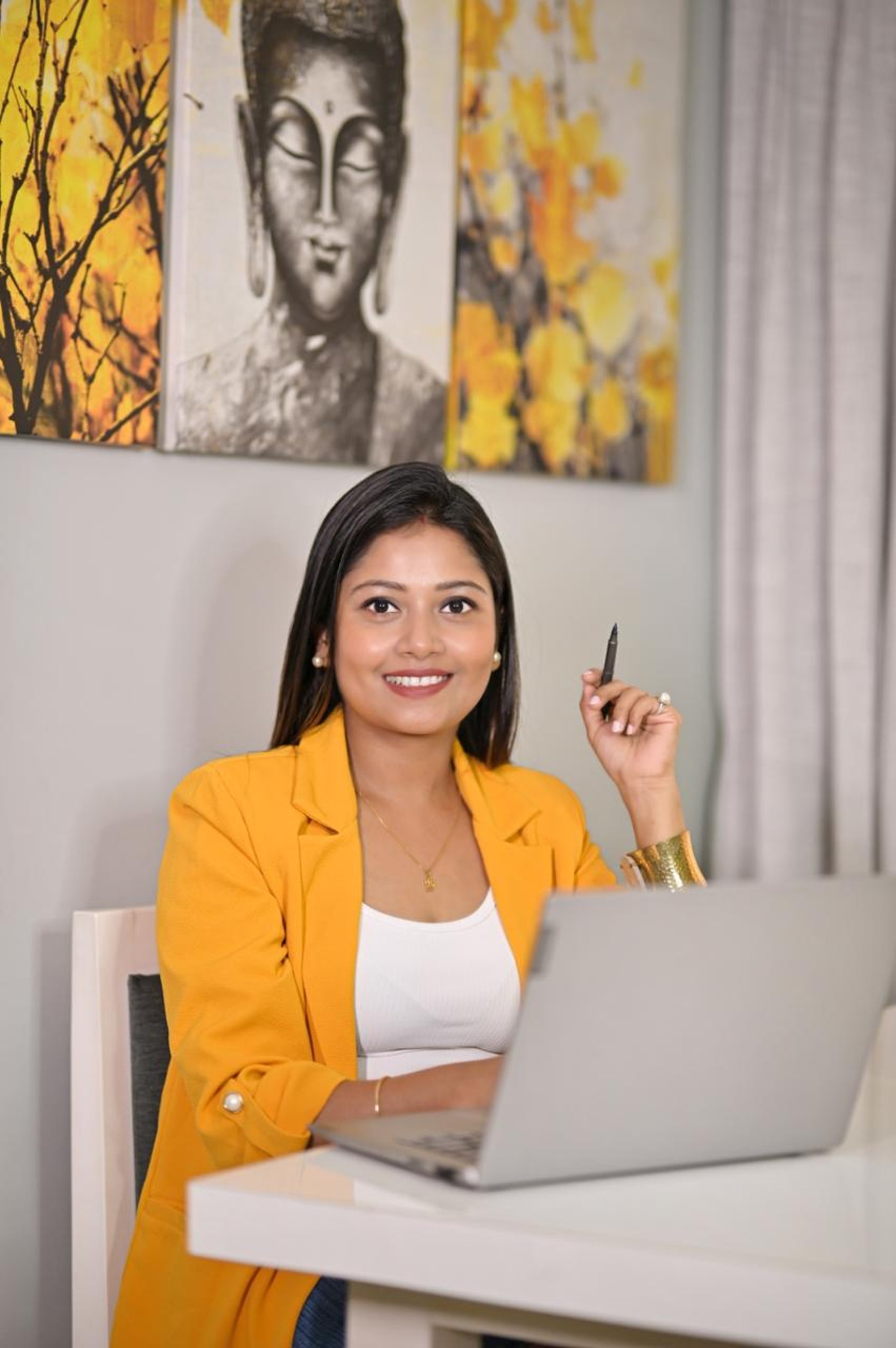 black and white bed linen